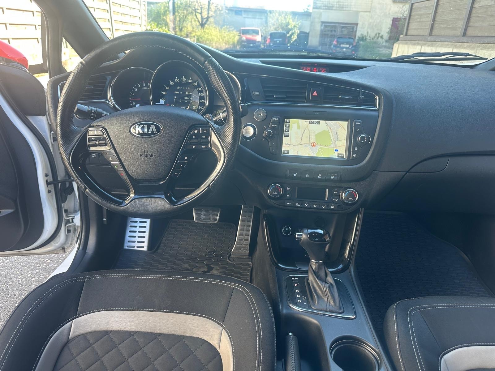 KIA Cee'd Sportswagon 1.6 CRDi GT Line DCT-image-8