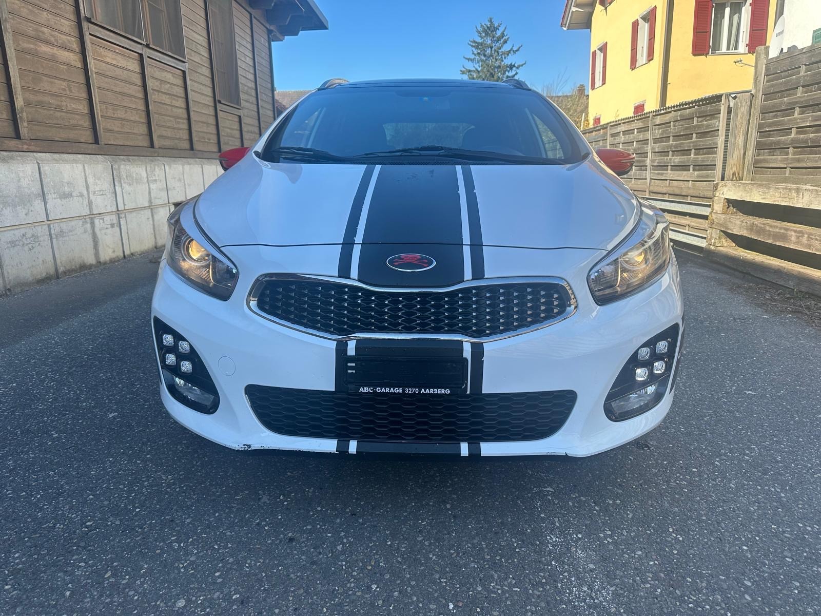 KIA Cee'd Sportswagon 1.6 CRDi GT Line DCT-image-4