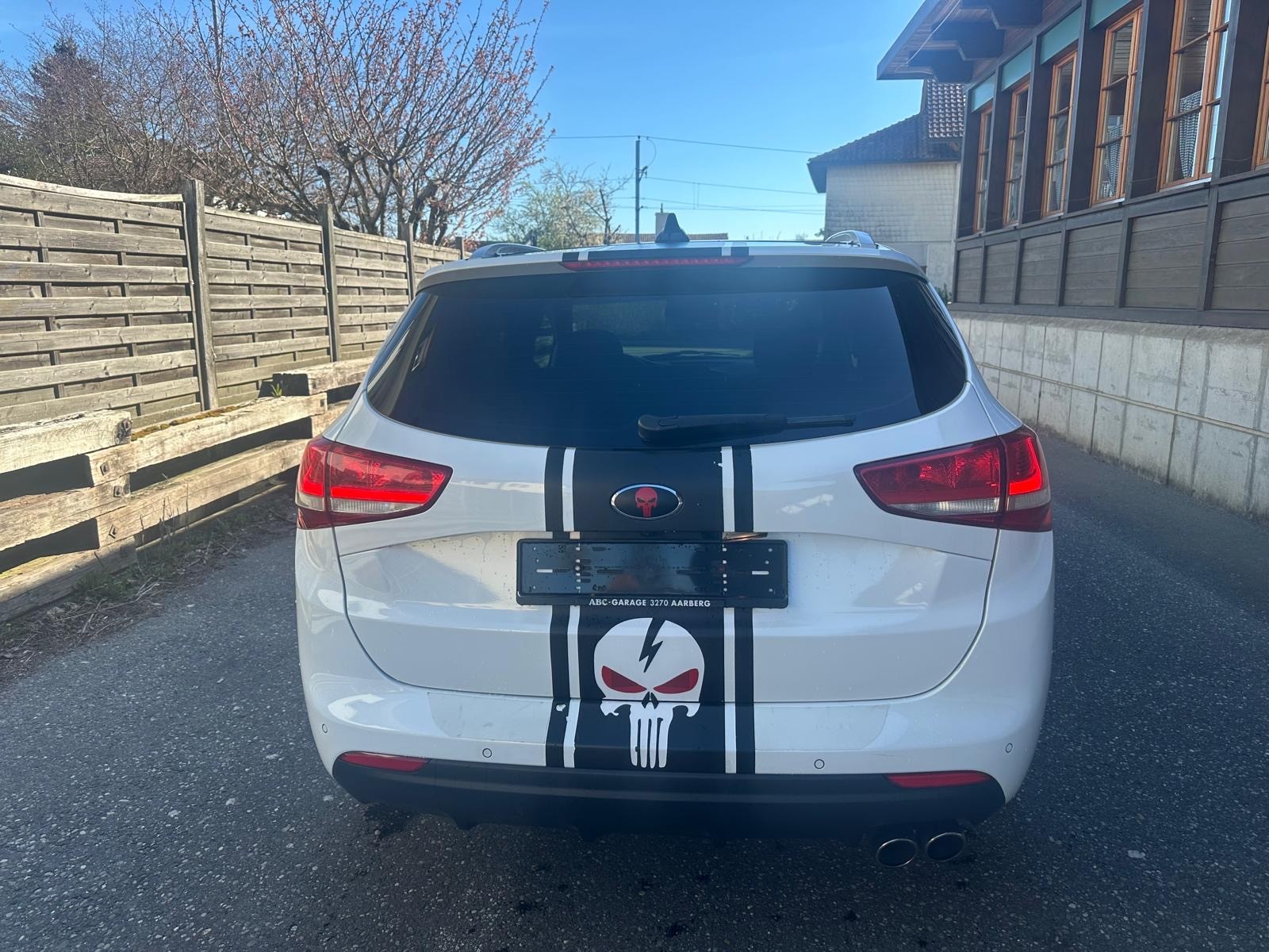 KIA Cee'd Sportswagon 1.6 CRDi GT Line DCT-image-5