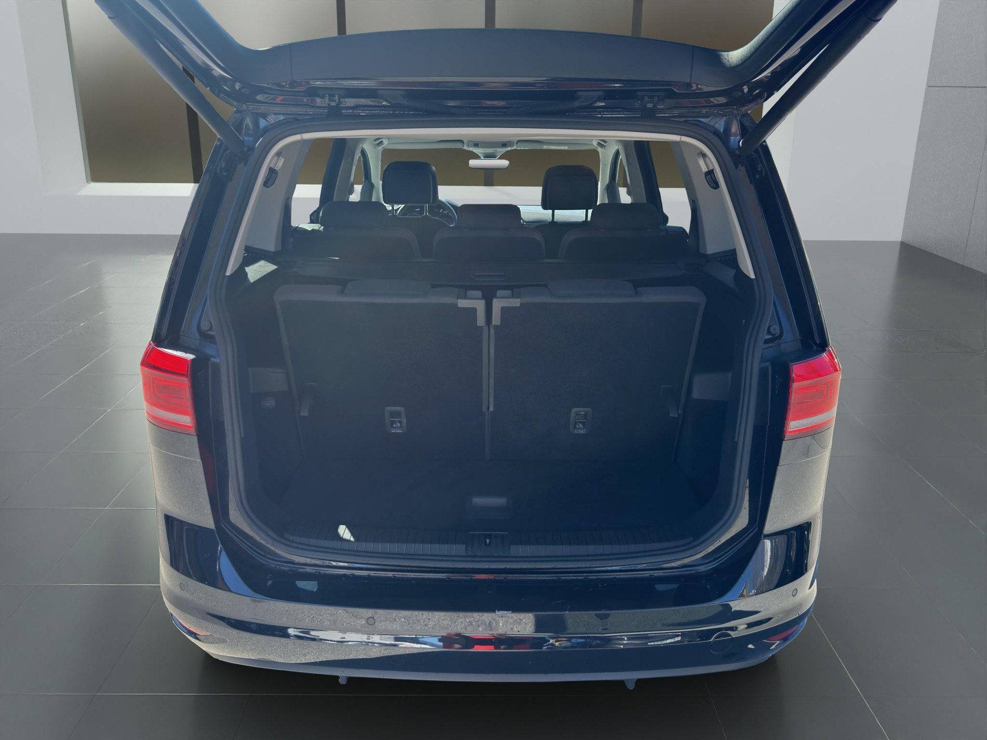 VW Touran 1.5 TSI Comfortline DSG-image-12