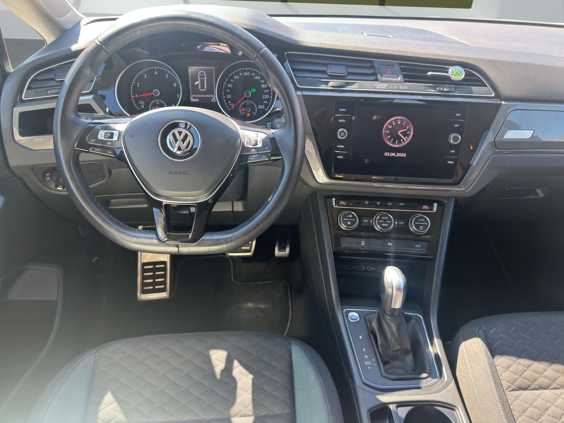 VW Touran 1.5 TSI Comfortline DSG-image-9