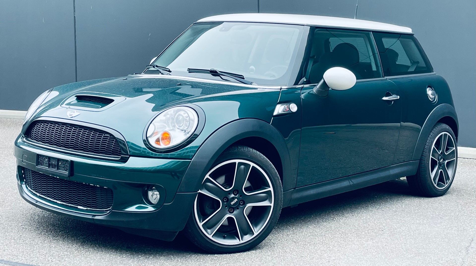MINI Cooper S-image-1