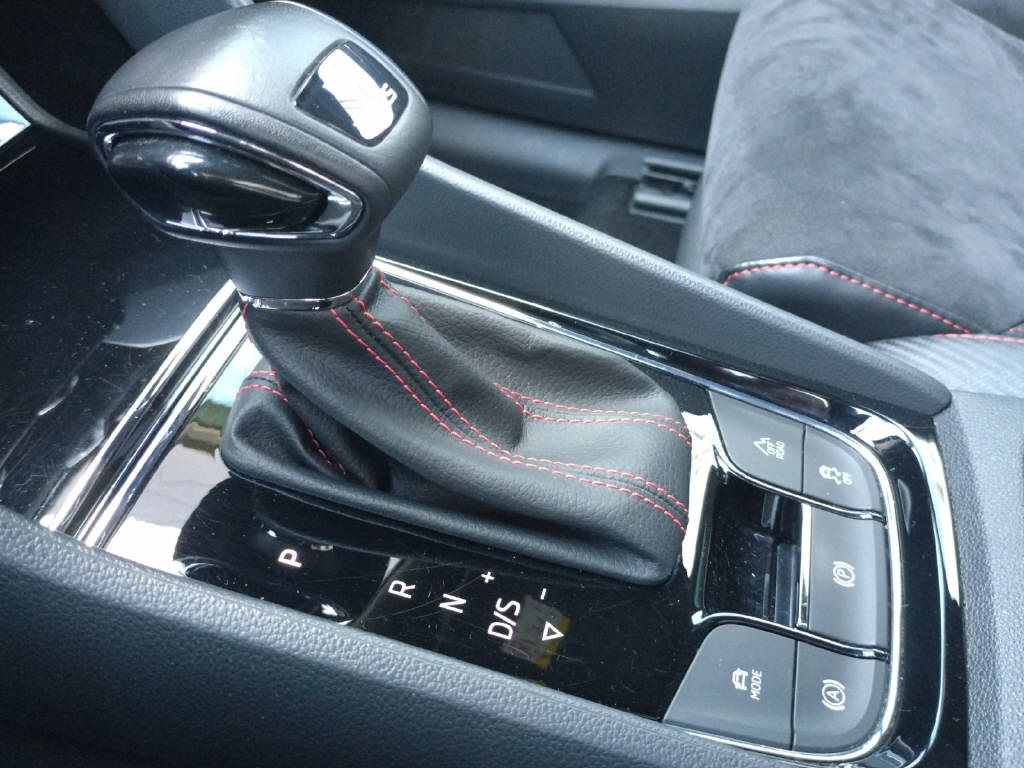 SKODA Kodiaq 2.0 Bi-TDI 240 RS DSG-image-16