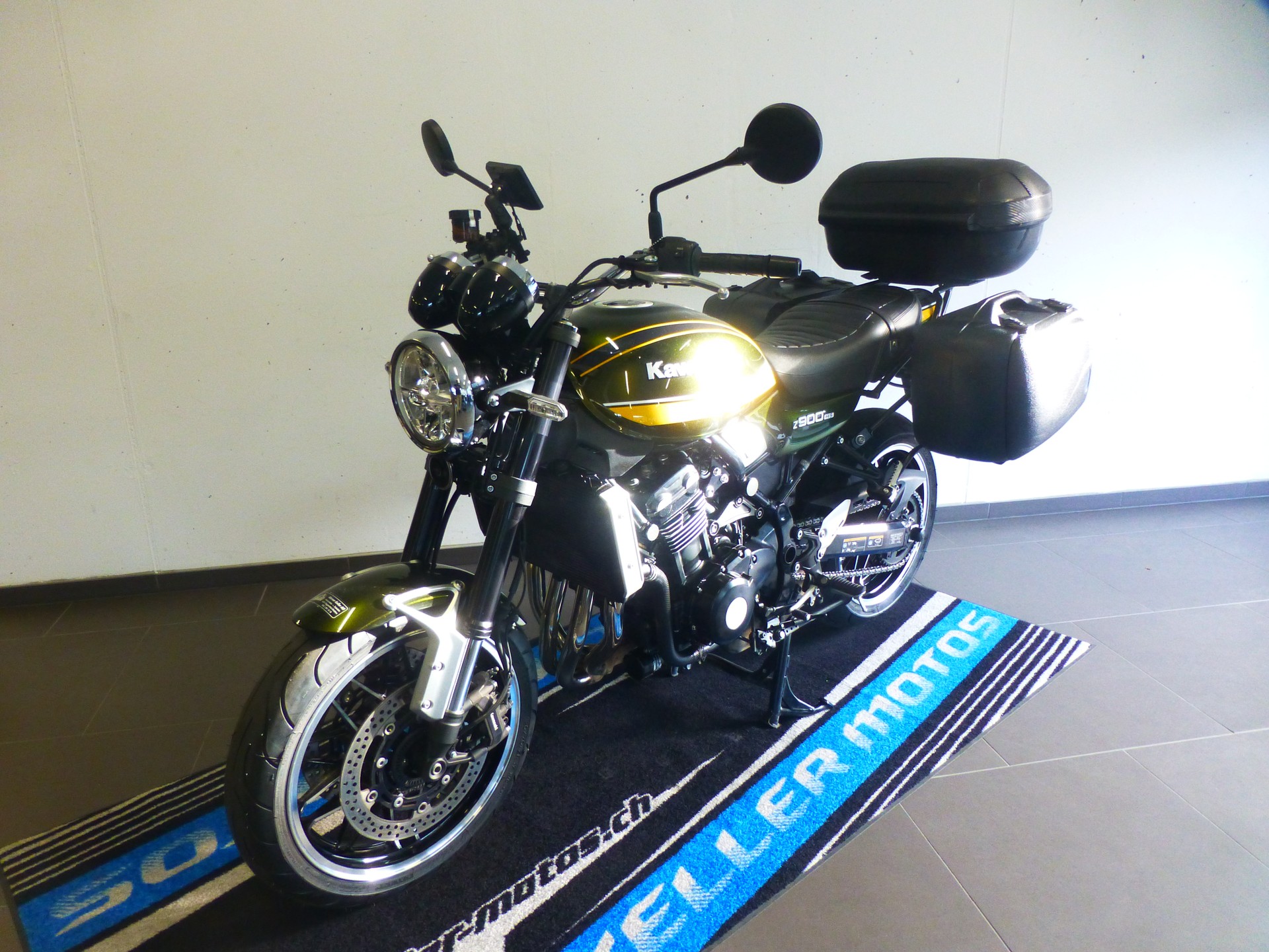 KAWASAKI Z 900 RS-image-9