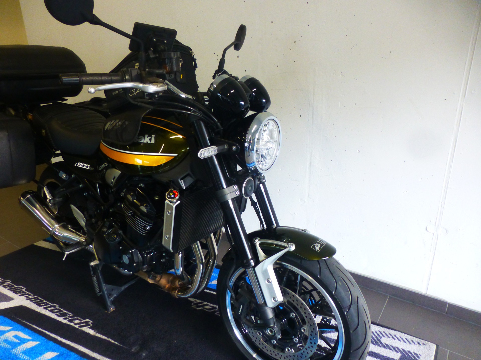 KAWASAKI Z 900 RS-image-10