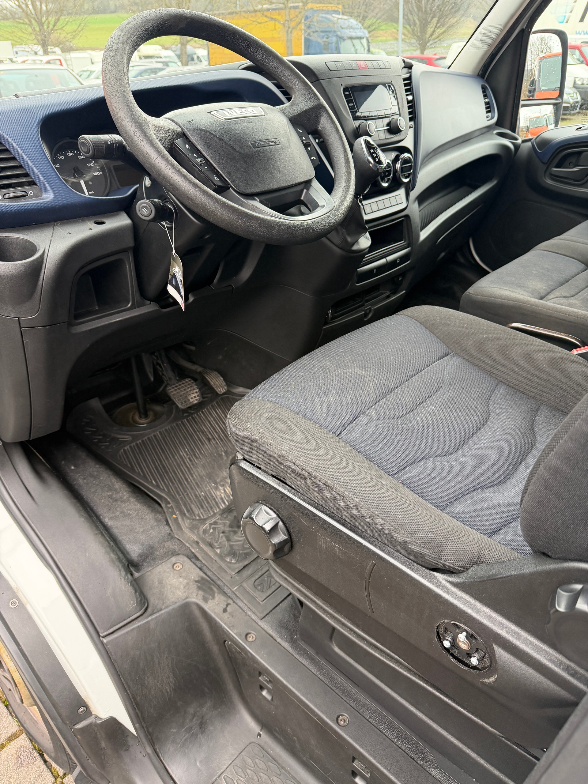 IVECO 35 S 16 A8-image-10