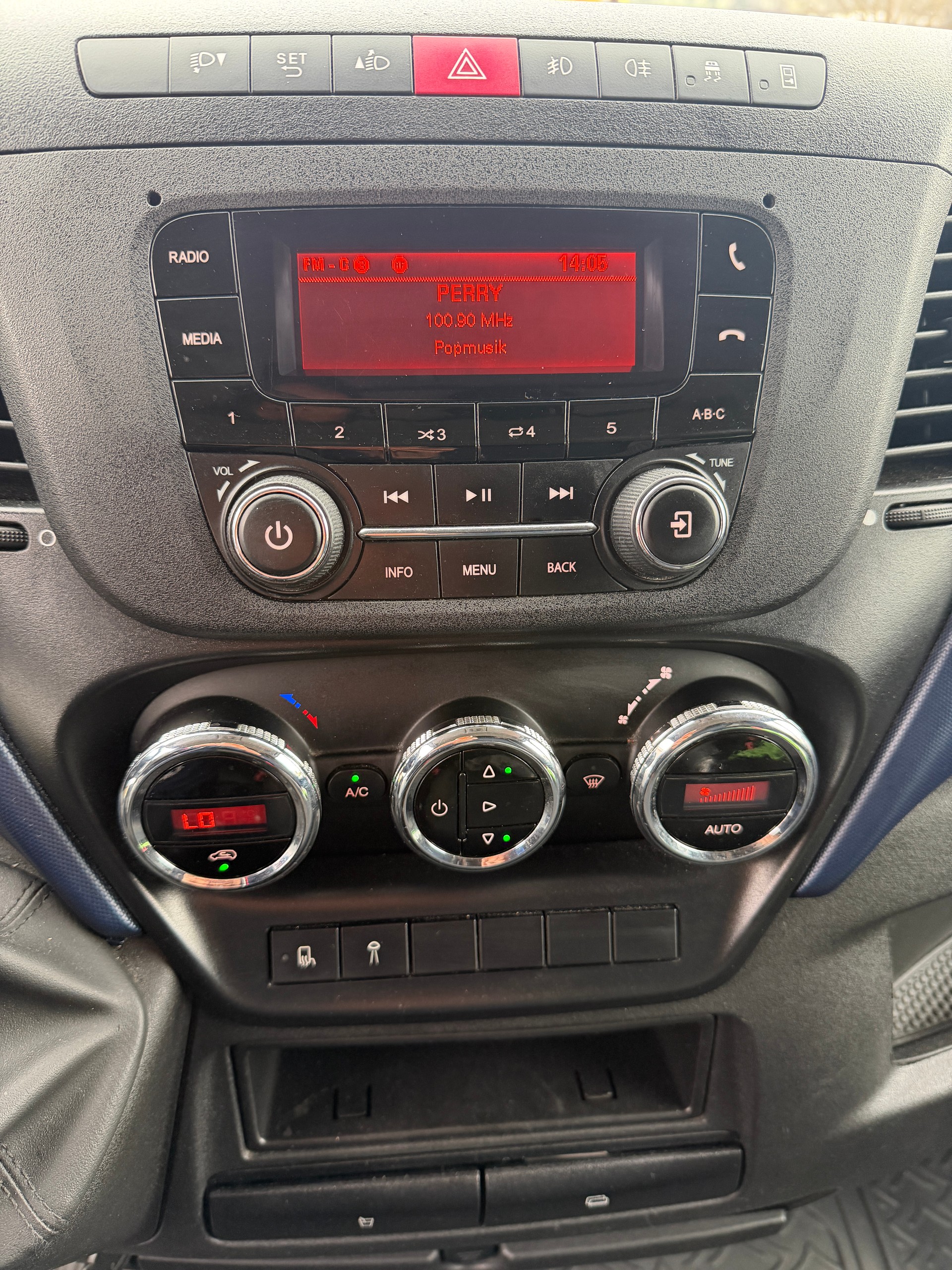 IVECO 35 S 16 A8-image-12