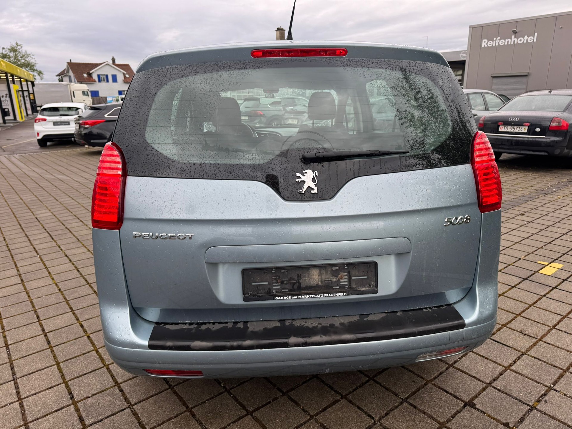 PEUGEOT 5008 1.6 16V VTI Access-image-6