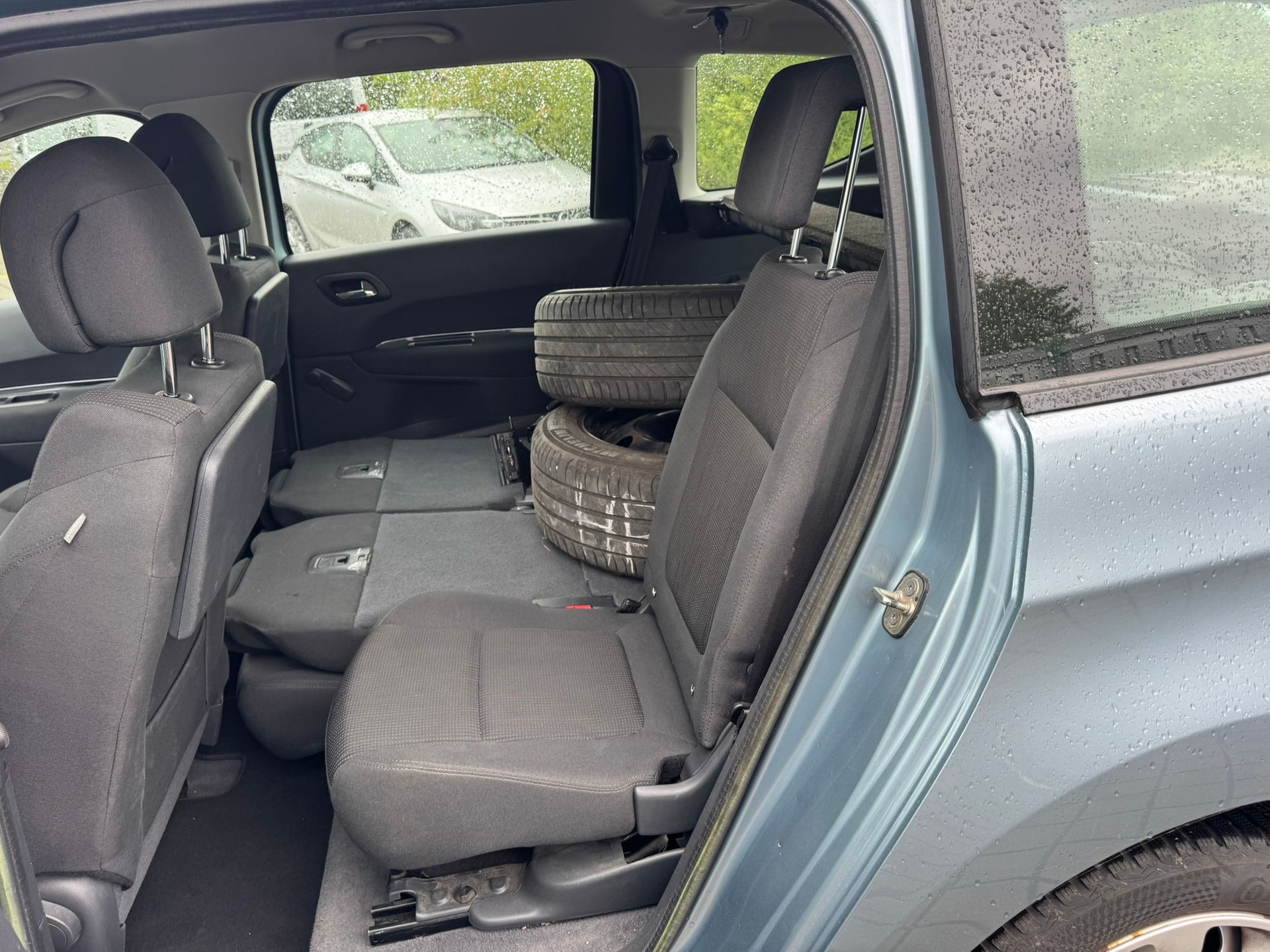 PEUGEOT 5008 1.6 16V VTI Access-image-14