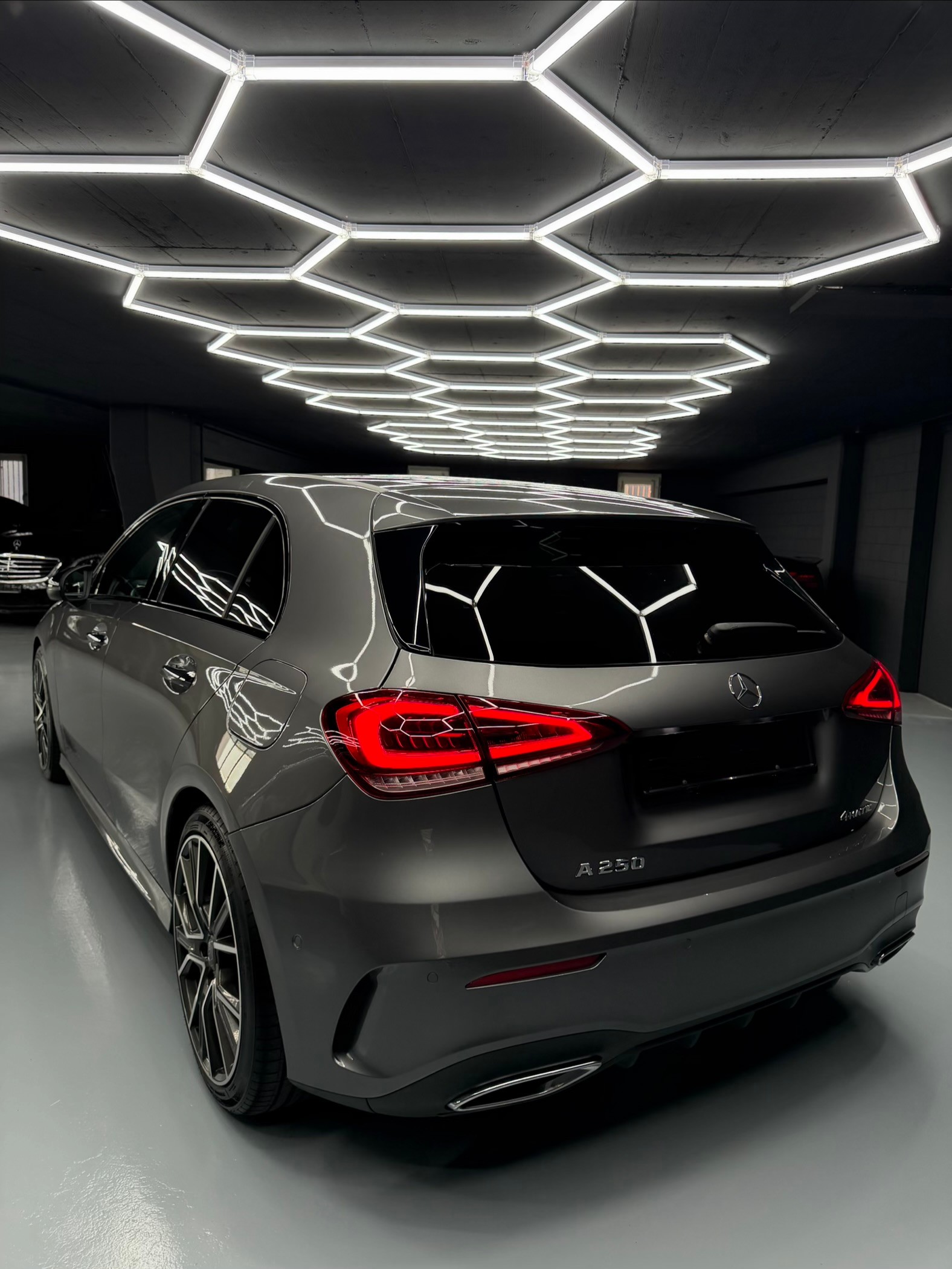 MERCEDES-BENZ A 250 4Matic AMG Line 4Matic 7G-DCT-image-7
