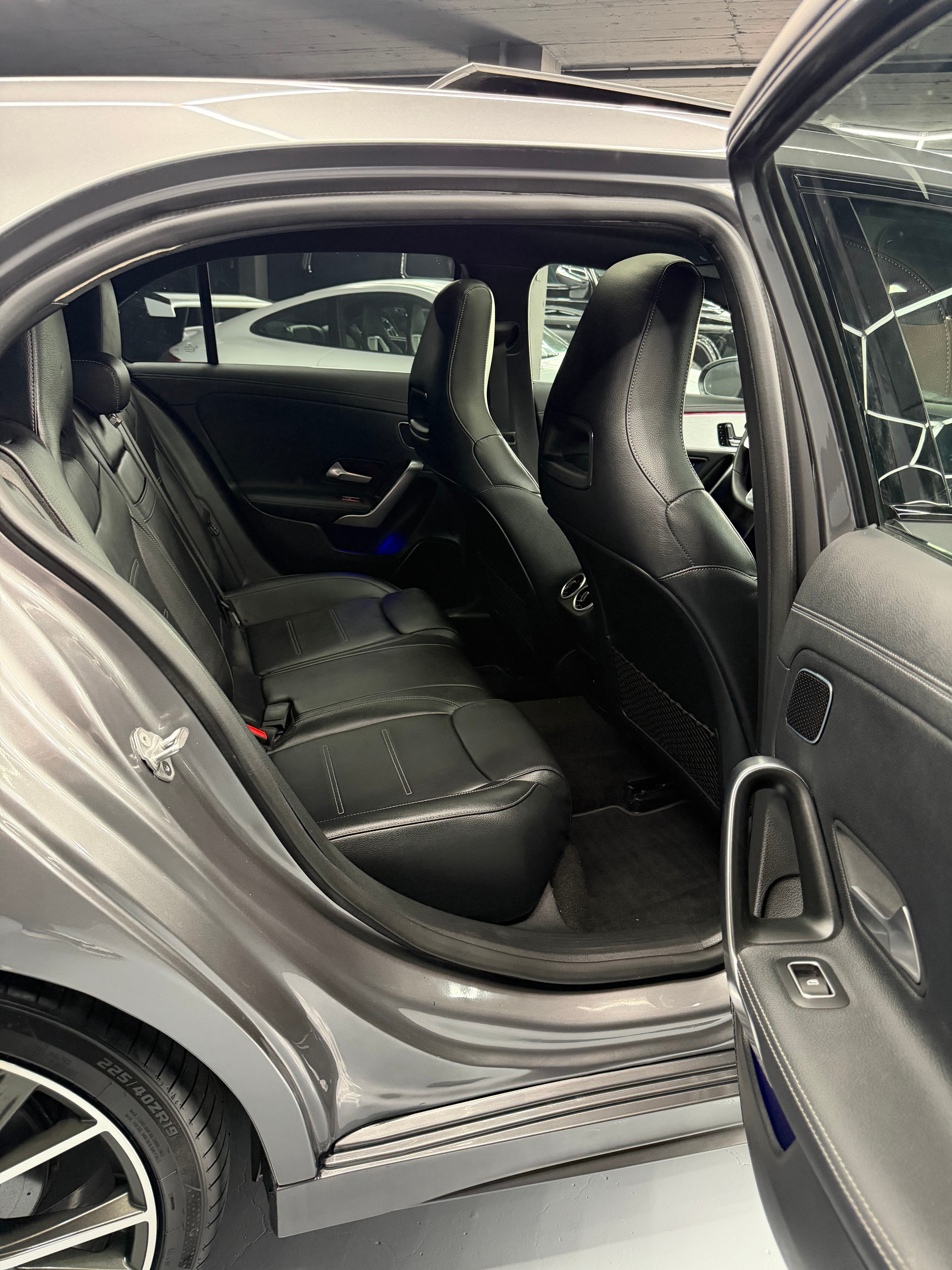 MERCEDES-BENZ A 250 4Matic AMG Line 4Matic 7G-DCT-image-13