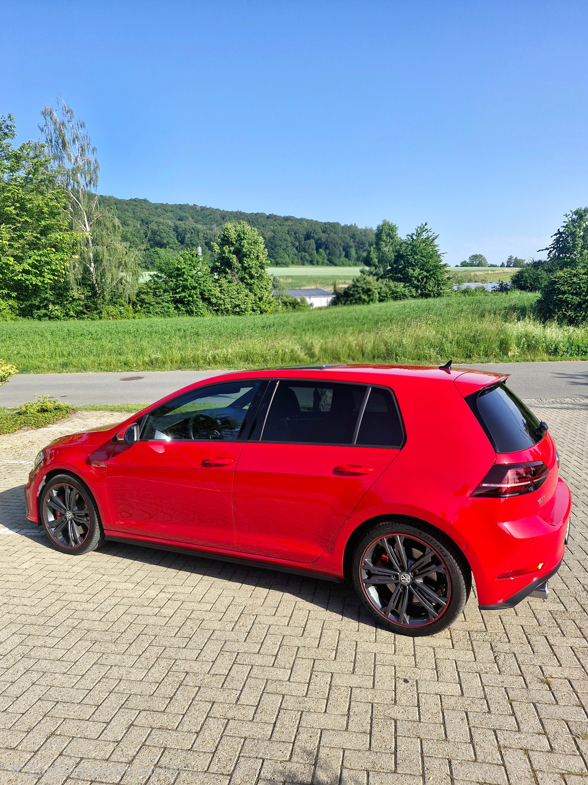 VW Golf 2.0 TSI GTI Performance DSG-image-3