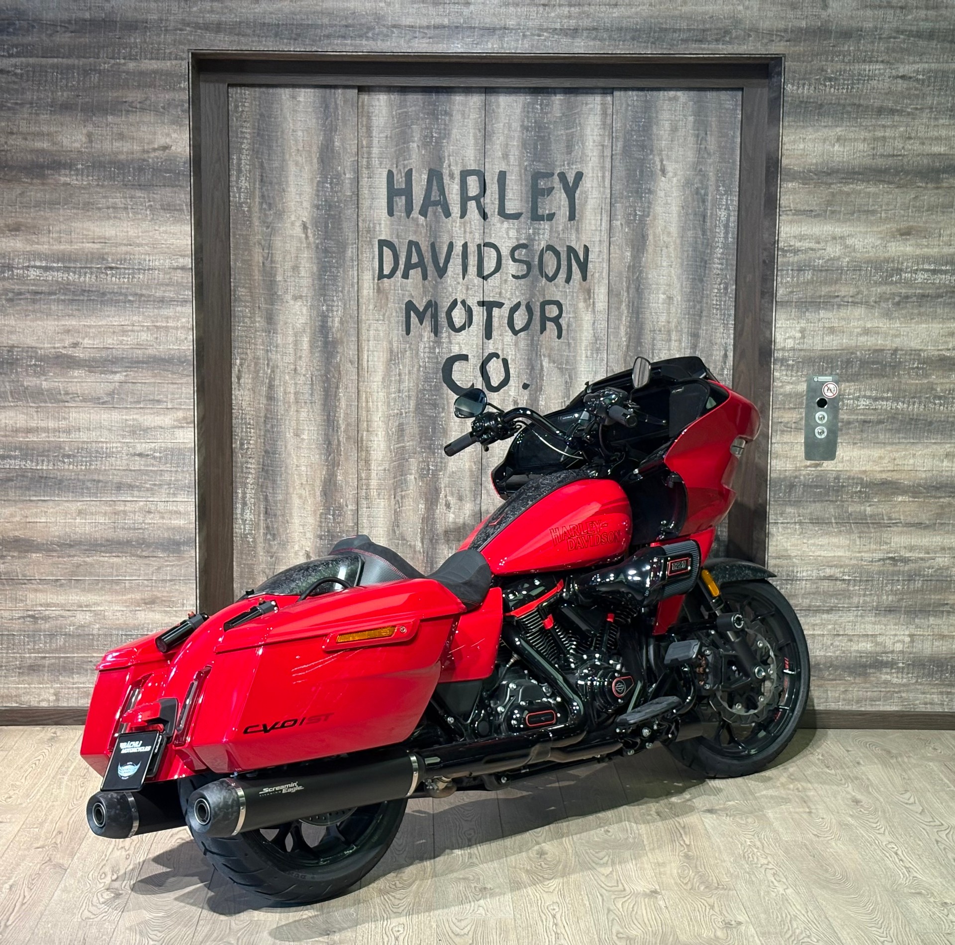 HARLEY-DAVIDSON FLTRXSTSE Road Glide ST 121 CVO-image-5