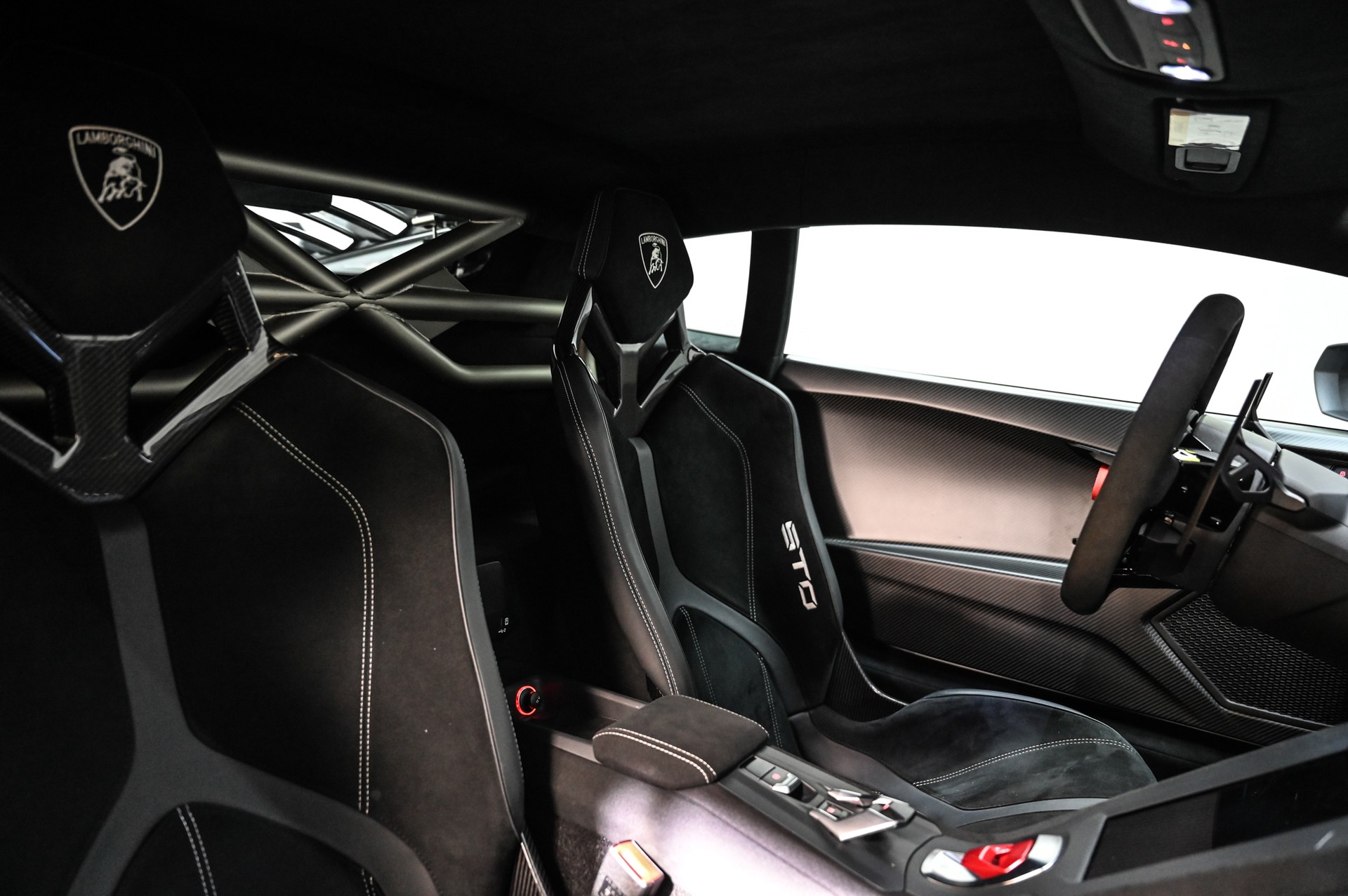 LAMBORGHINI Huracan Coupé 5.2 STO-image-33