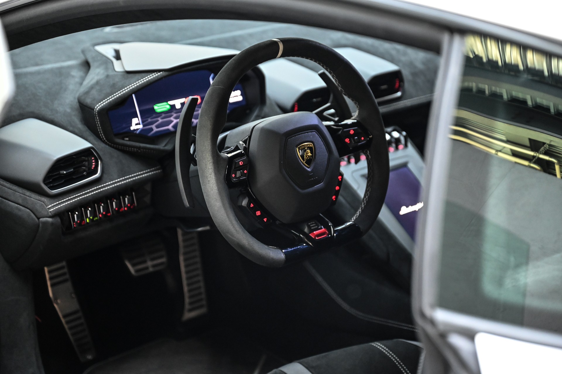 LAMBORGHINI Huracan Coupé 5.2 STO-image-19