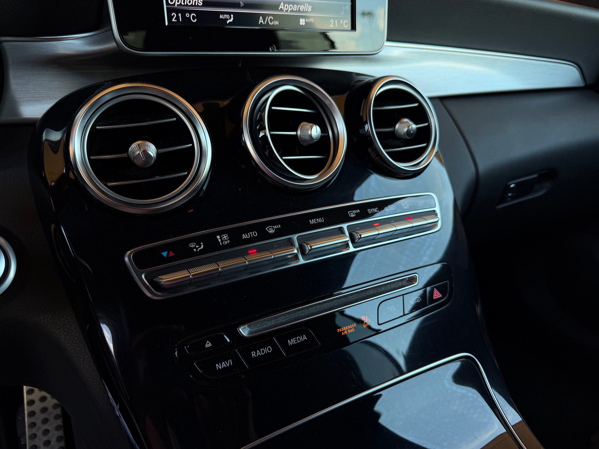 MERCEDES-BENZ C 250 Cabriolet AMG Line 9G-Tronic *CH-Fahrzeug*-image-12