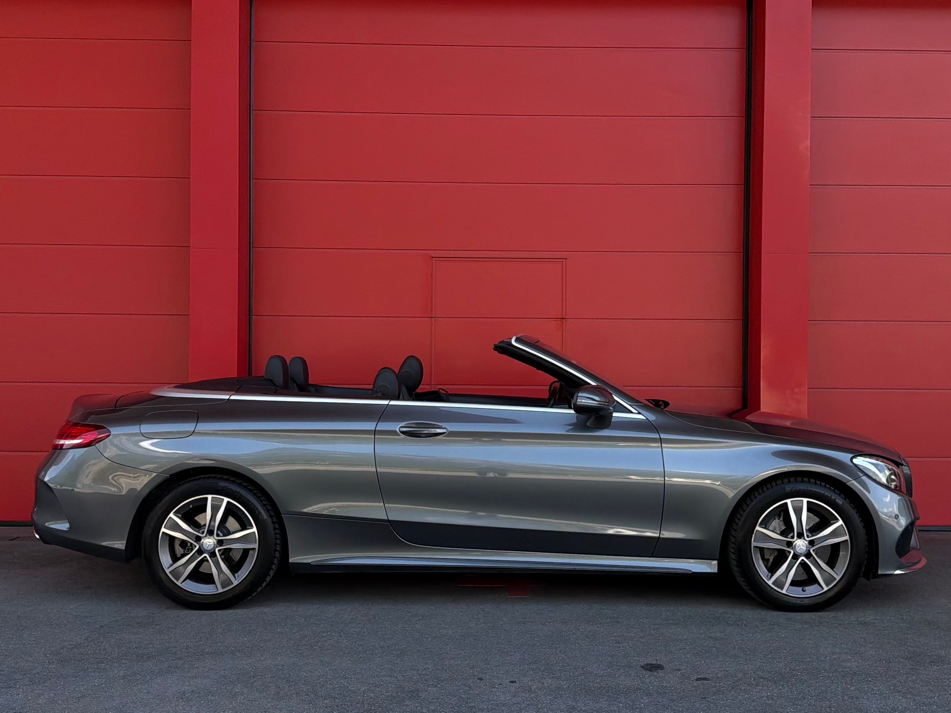 MERCEDES-BENZ C 250 Cabriolet AMG Line 9G-Tronic *CH-Fahrzeug*-image-2