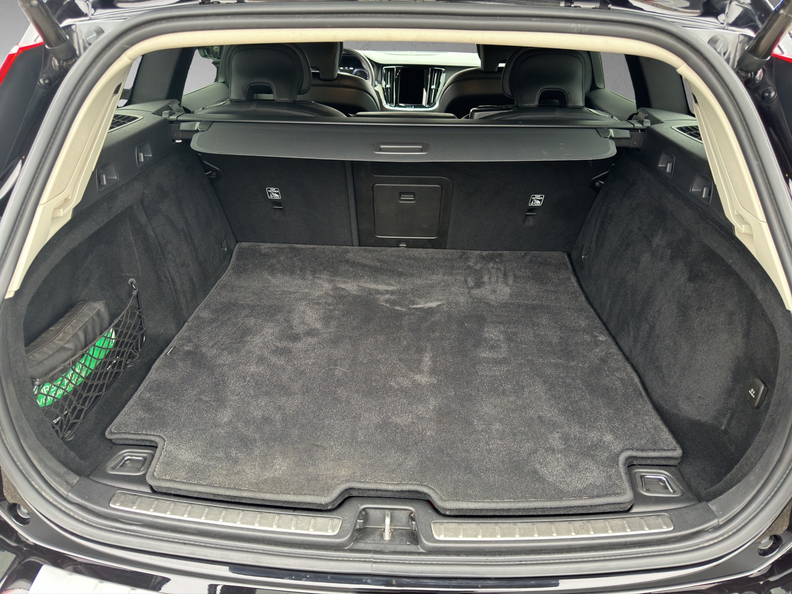 VOLVO V60 2.0 T6 TE Business eAWD-image-18
