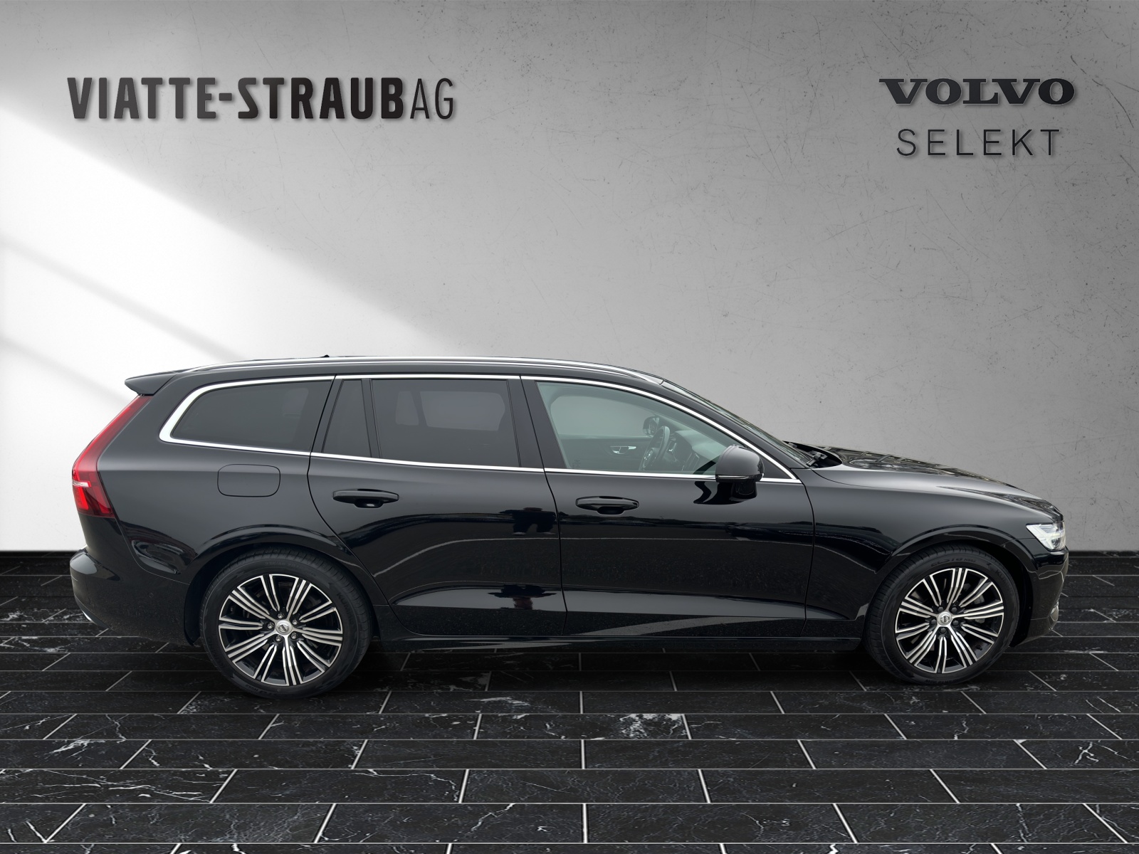 VOLVO V60 2.0 T6 TE Business eAWD-image-4