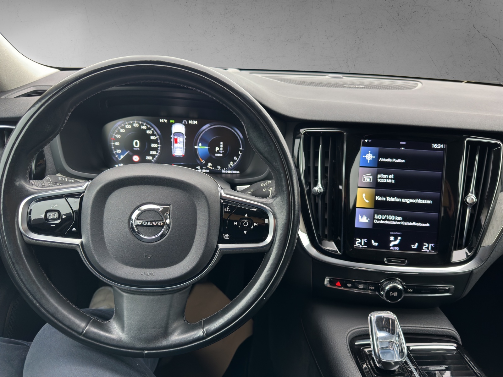 VOLVO V60 2.0 T6 TE Business eAWD-image-11