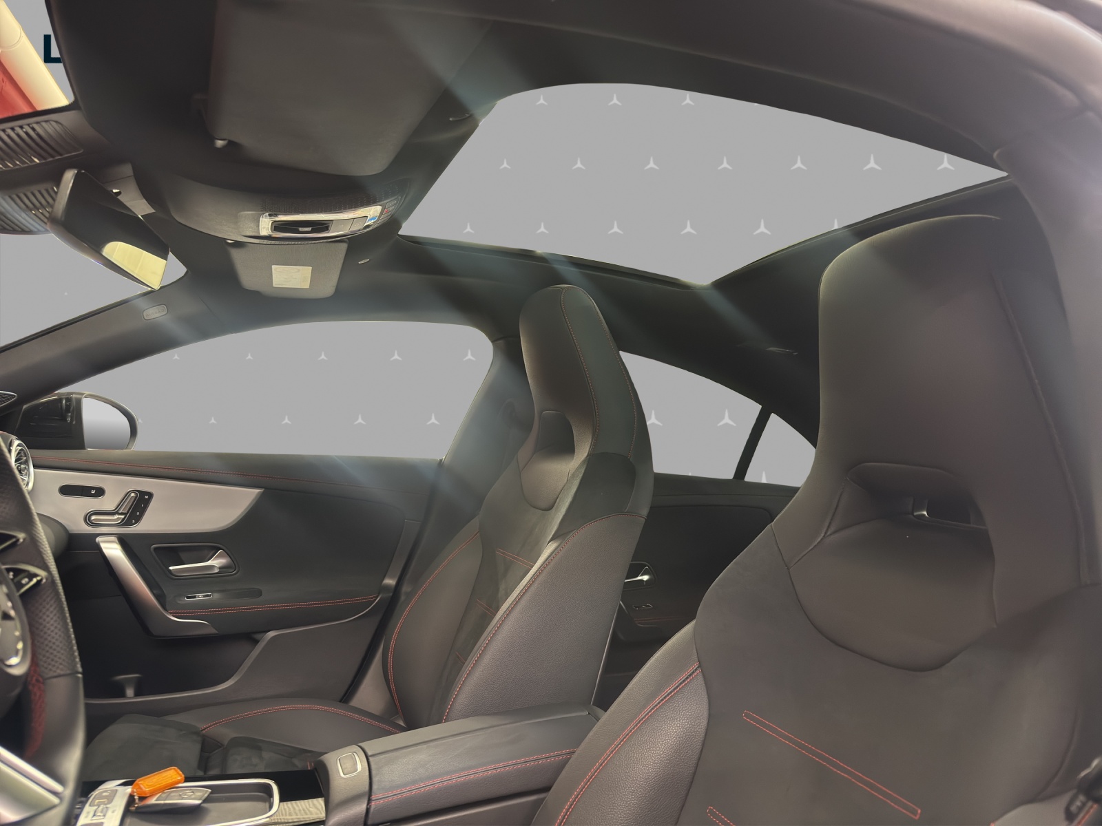MERCEDES-BENZ CLA 220 4M - AMG / 360 Grad Kamera / Multibeam LED / Panorama-Dach-image-8