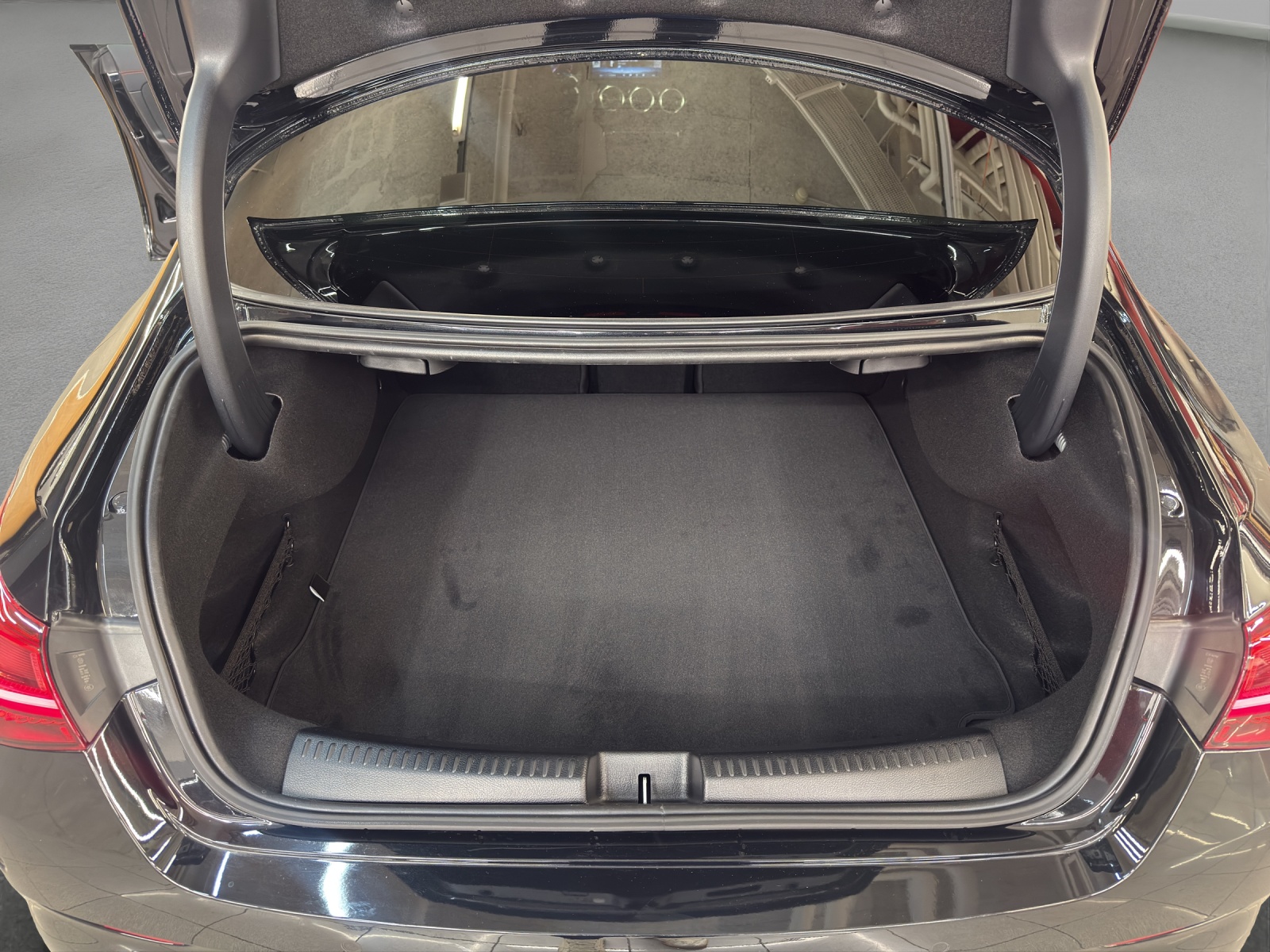 MERCEDES-BENZ CLA 220 4M - AMG / 360 Grad Kamera / Multibeam LED / Panorama-Dach-image-14
