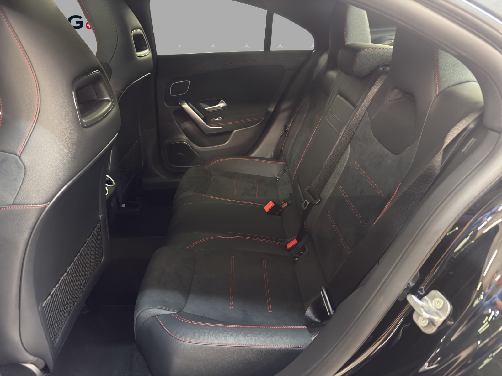 MERCEDES-BENZ CLA 220 4M - AMG / 360 Grad Kamera / Multibeam LED / Panorama-Dach-image-13