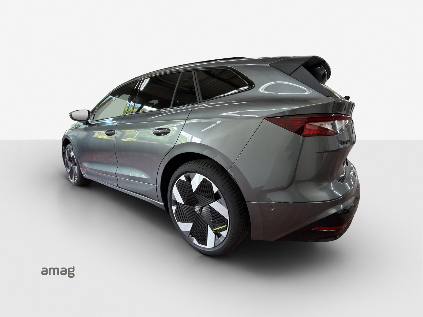 SKODA Enyaq 4x4 RS-image-2