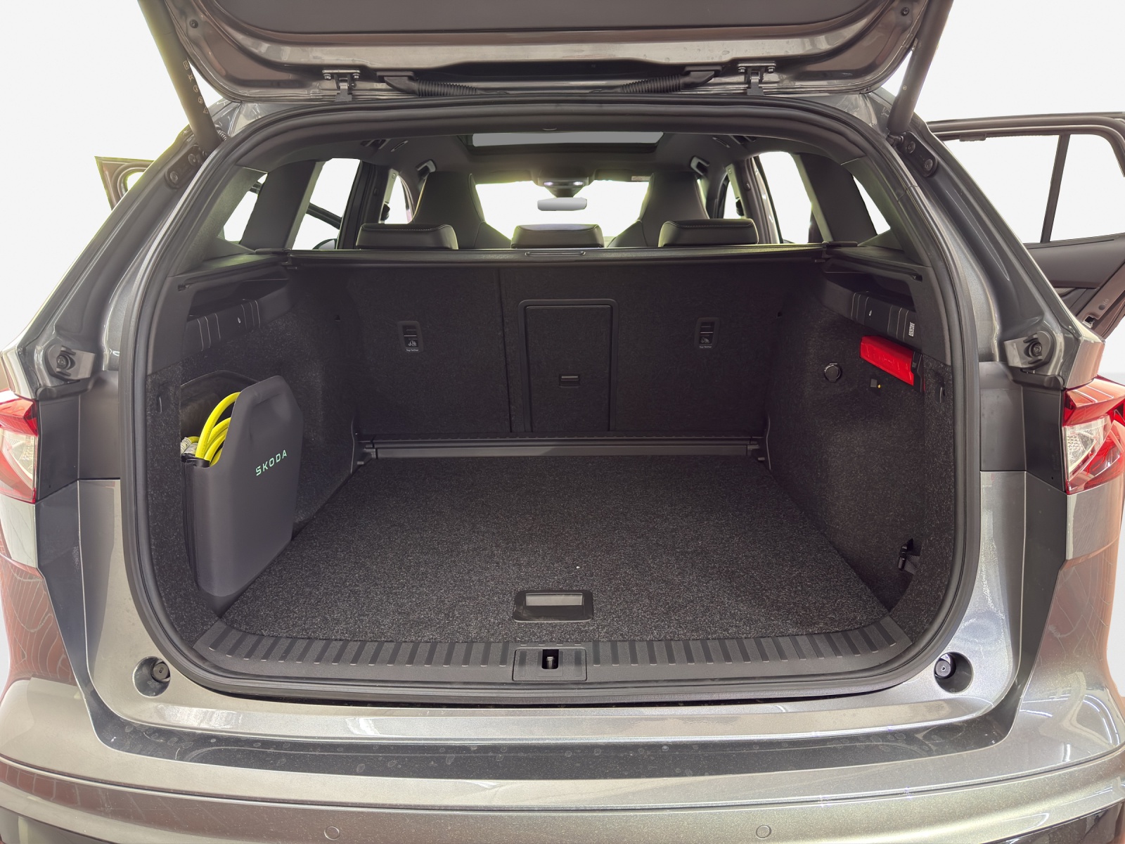 SKODA Enyaq 4x4 RS-image-12