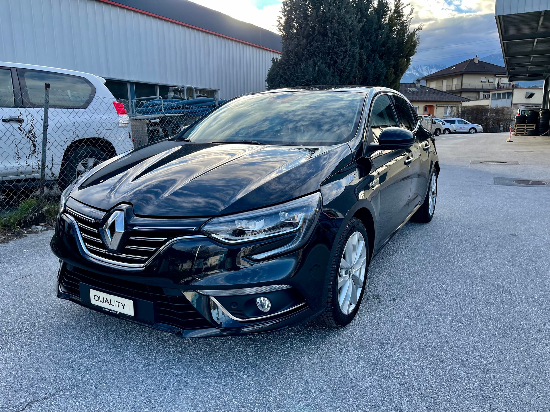 RENAULT Mégane 1.2 16V Turbo GT Line-image-7
