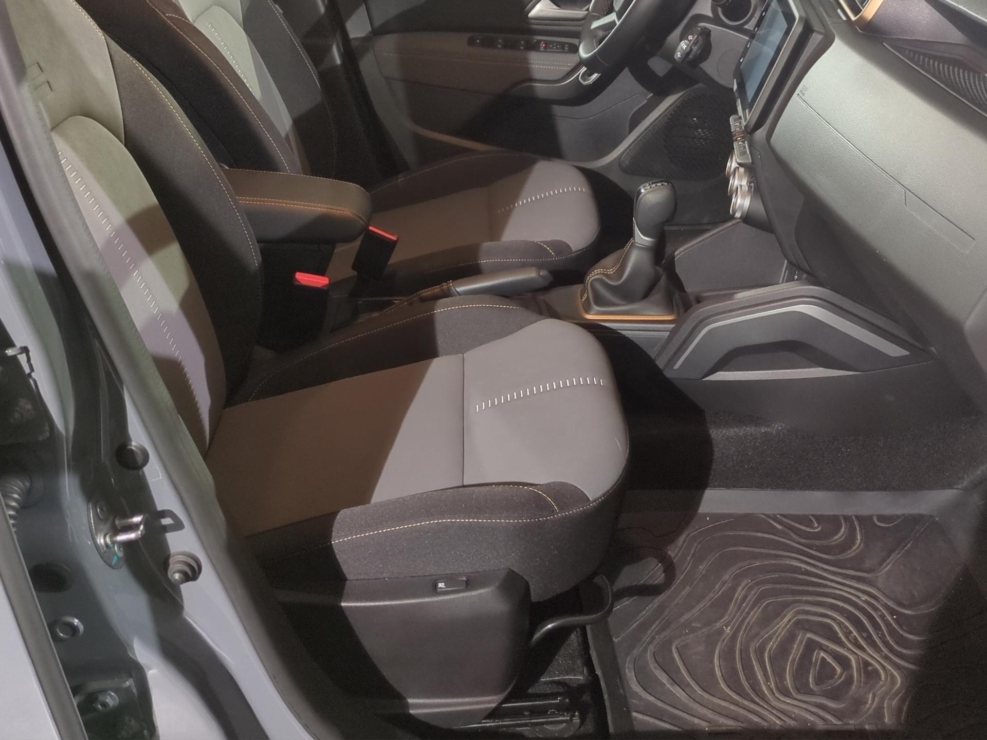 DACIA Duster TCe 150 Extreme EDC 4x2-image-16