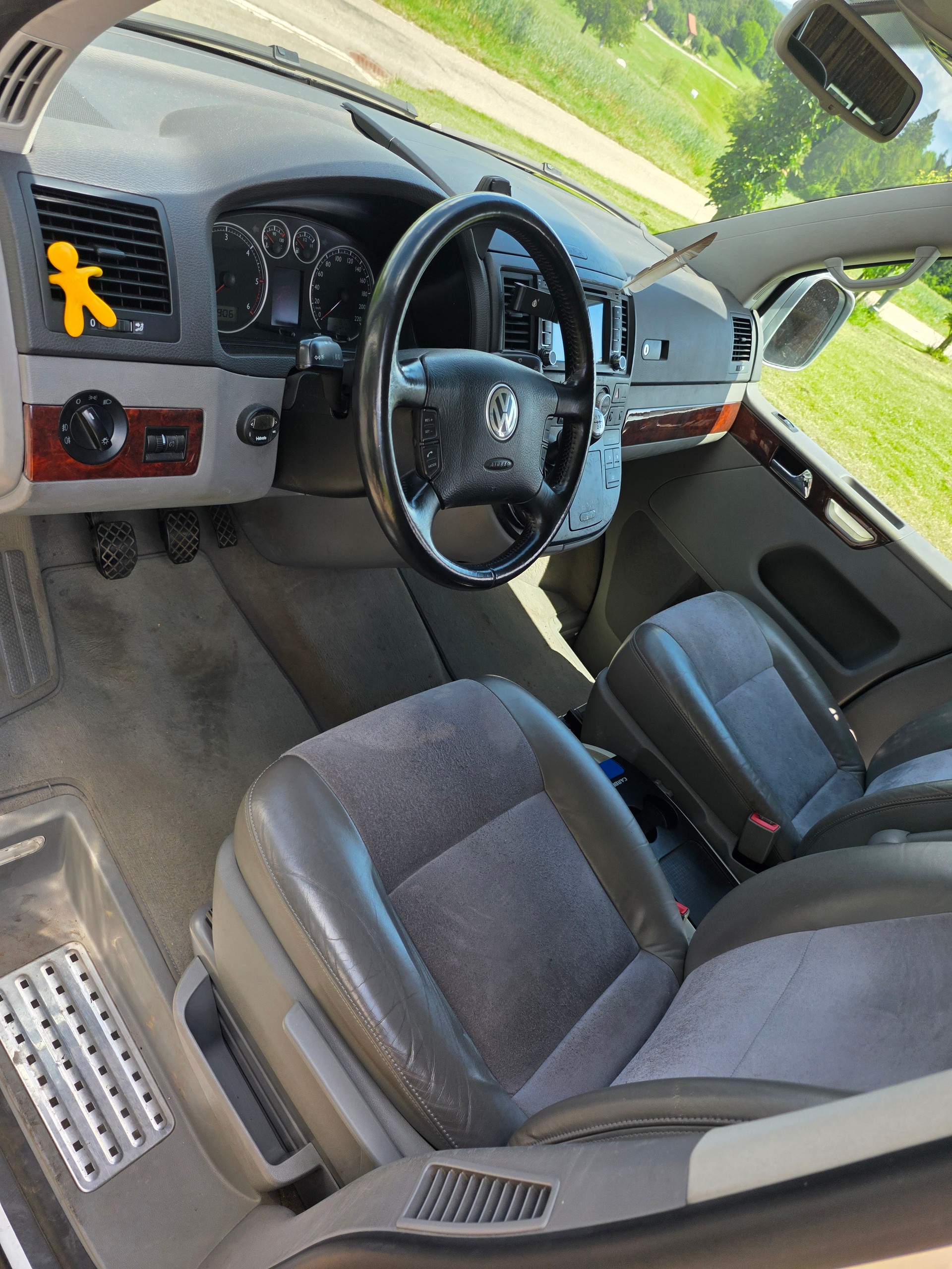 VW Highline-image-7