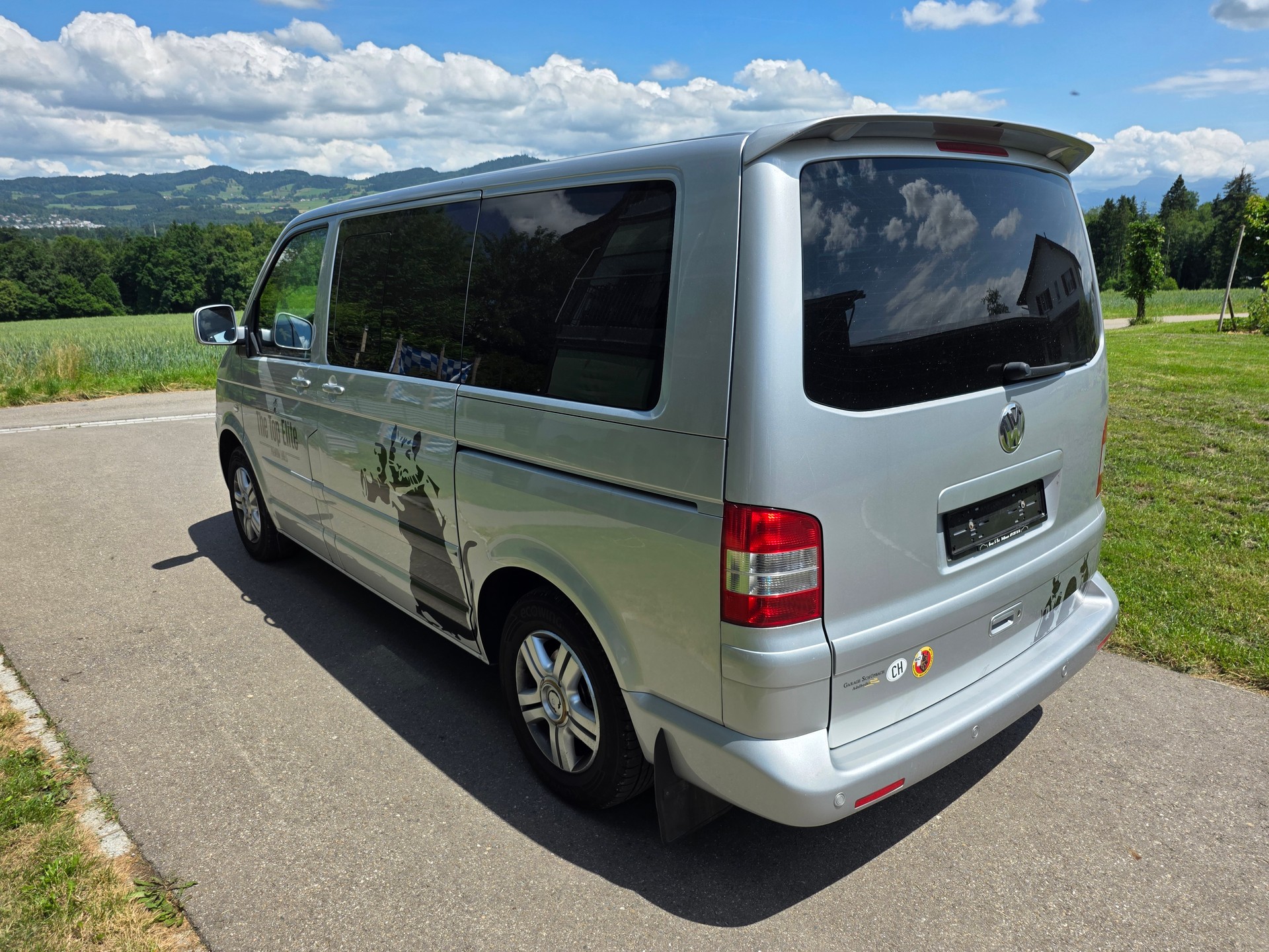 VW Highline-image-0