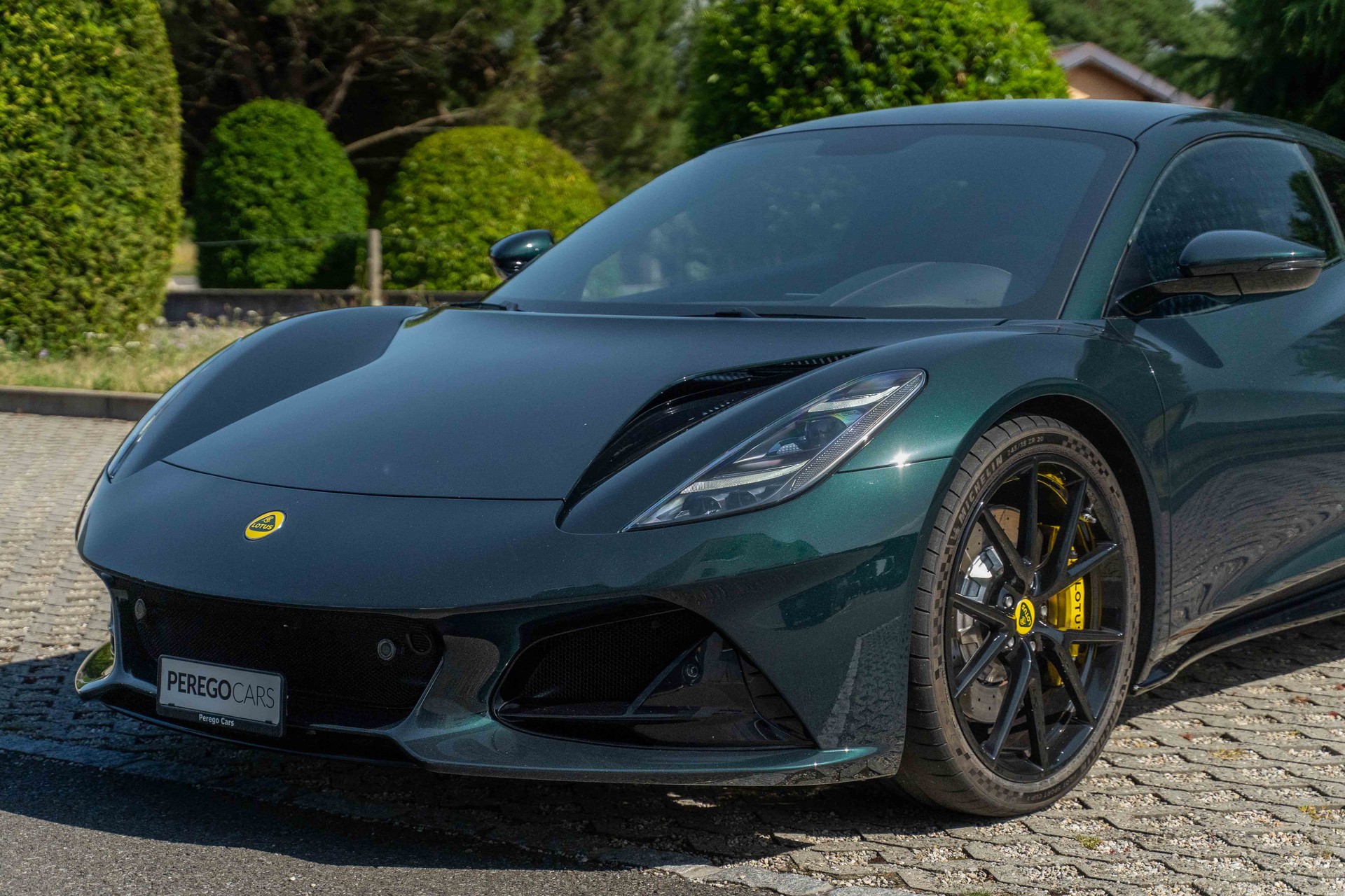 LOTUS Emira 3.5 V6 First Edition-image-11