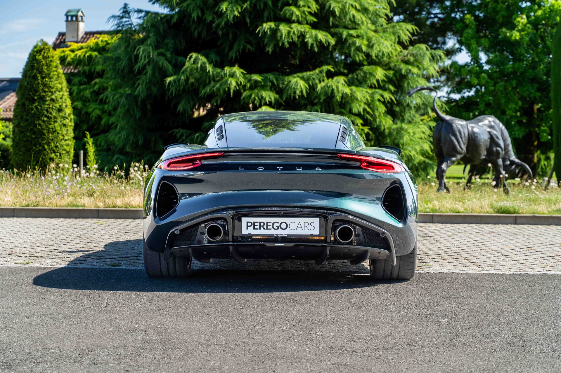 LOTUS Emira 3.5 V6 First Edition-image-4