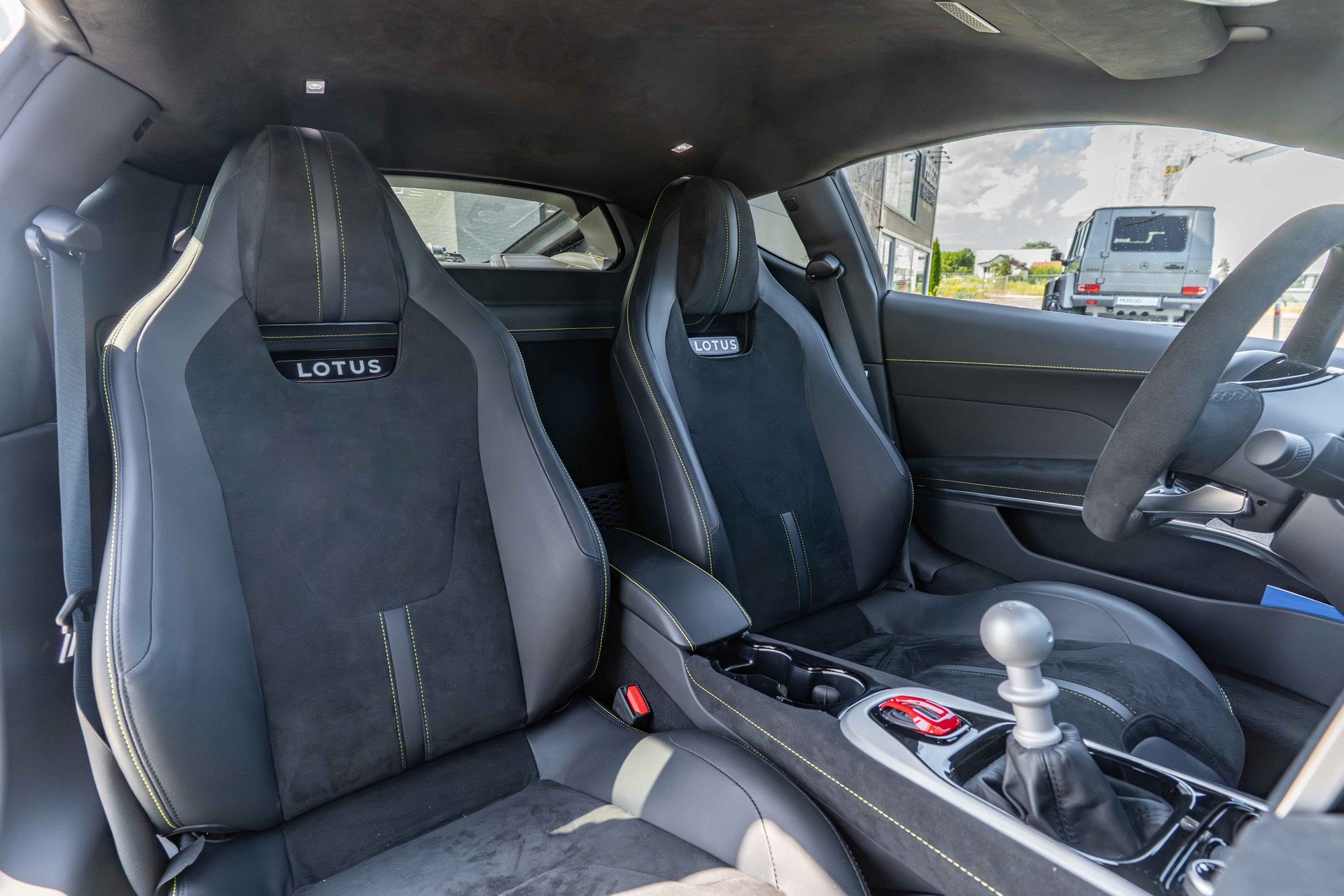 LOTUS Emira 3.5 V6 First Edition-image-8