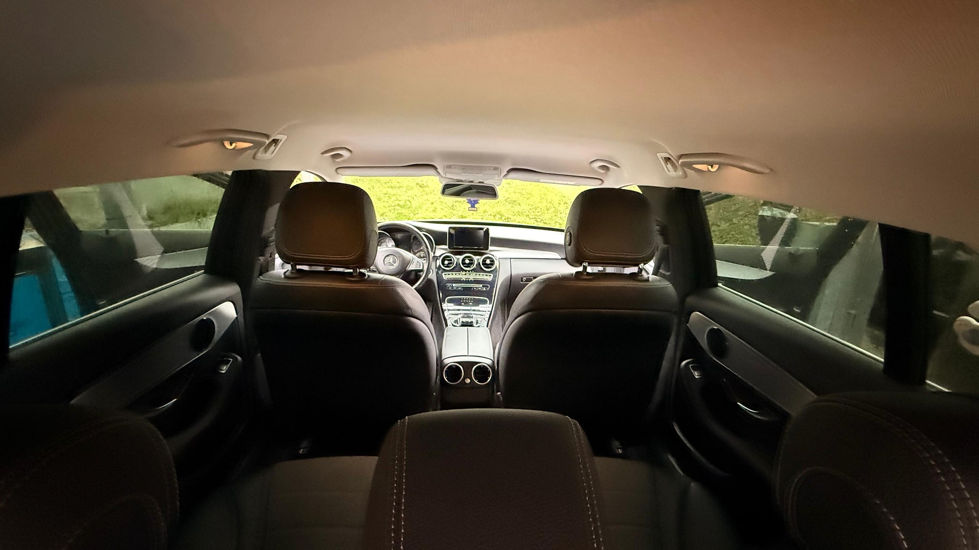MERCEDES-BENZ C 250 d Swiss Star Avantgarde 4Matic 9G-Tronic-image-8