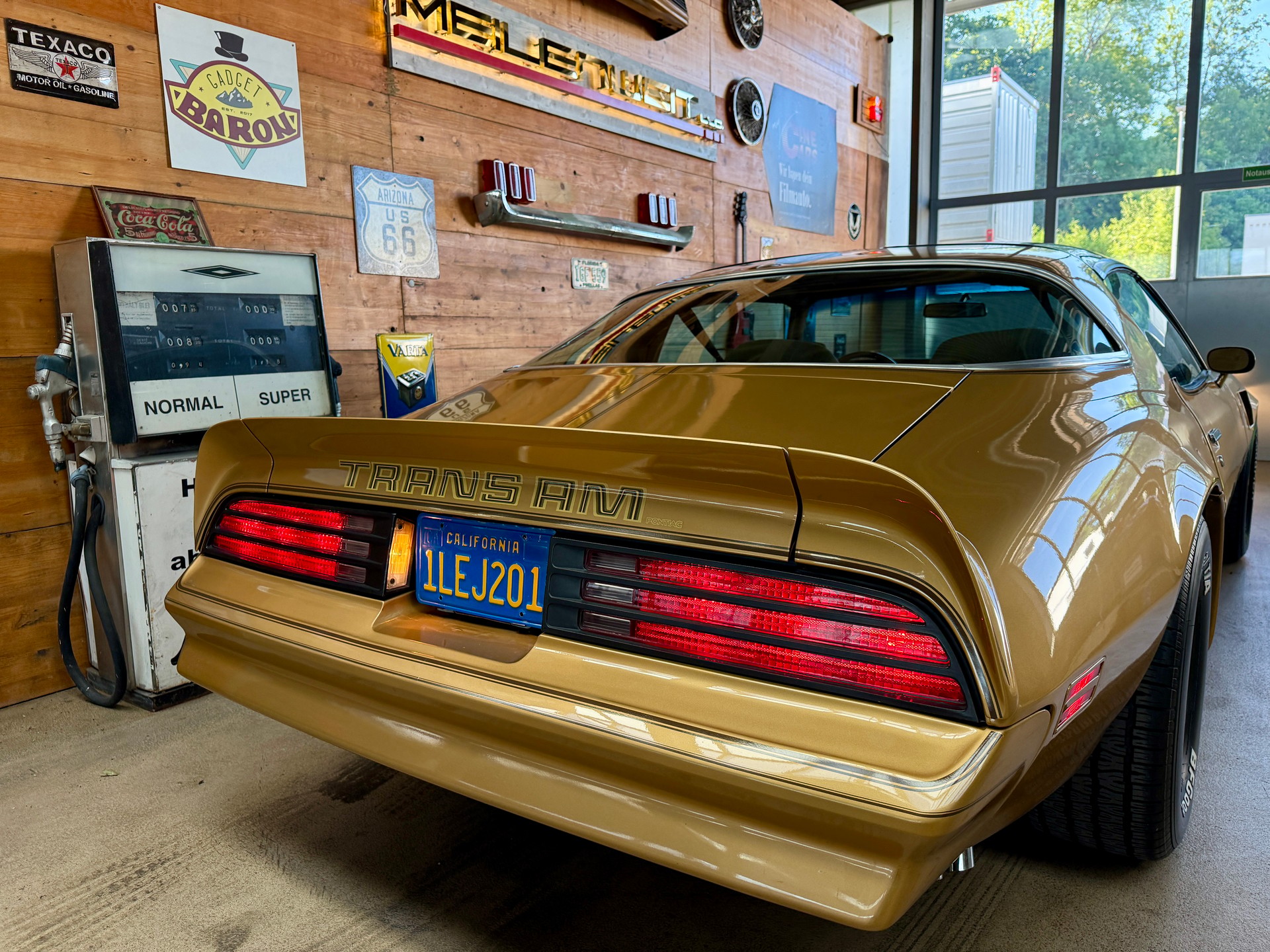 PONTIAC Firebird Trans Am Y88-image-16