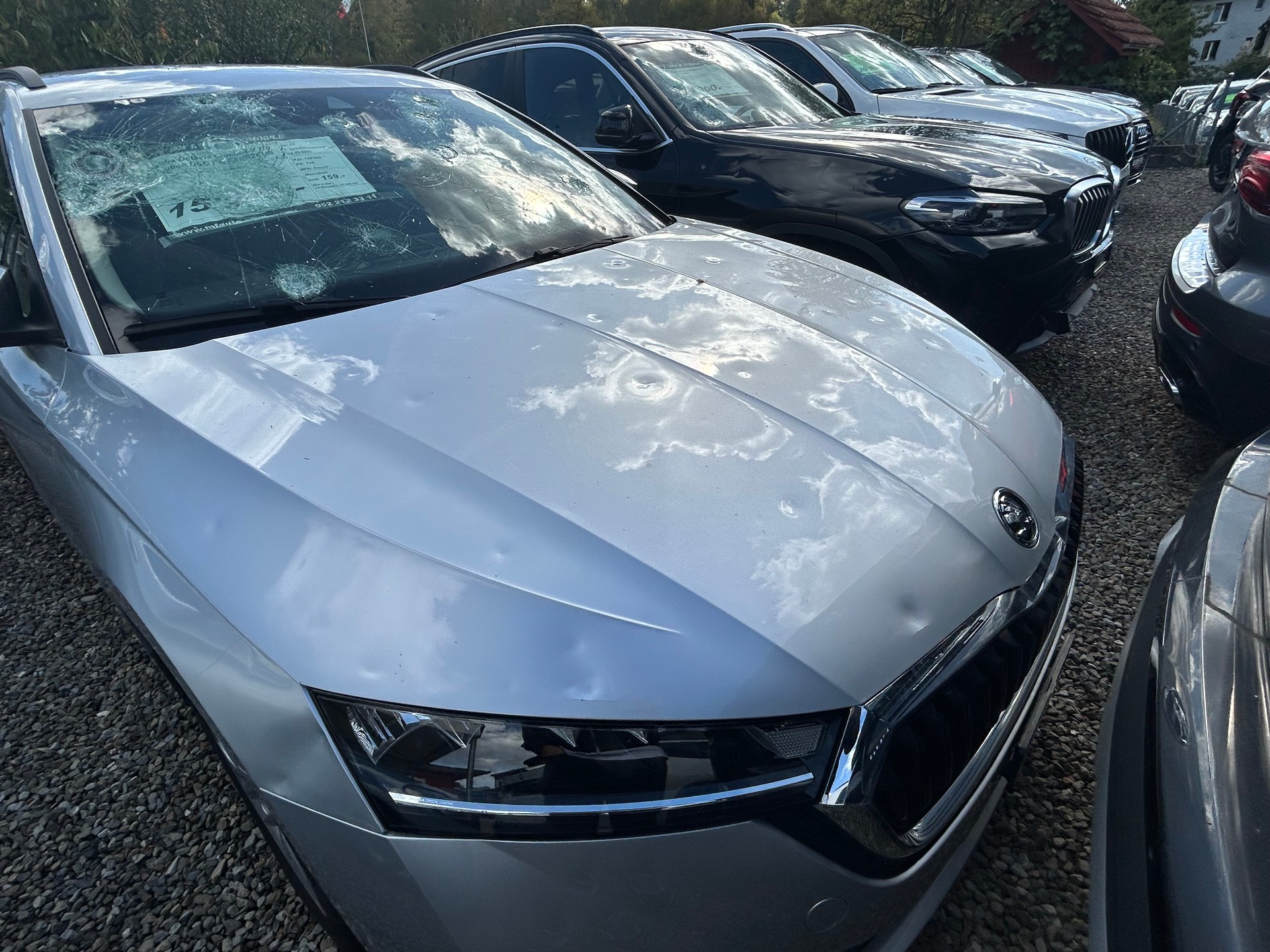 SKODA Octavia Combi 2.0 TDI Ambition DSG CH FAHRZEUG ( Hagelschaden )-image-17