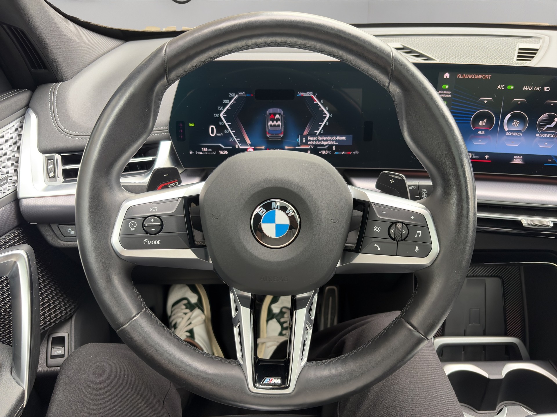 BMW X1 xDrive 23i 48V M Sport-image-12