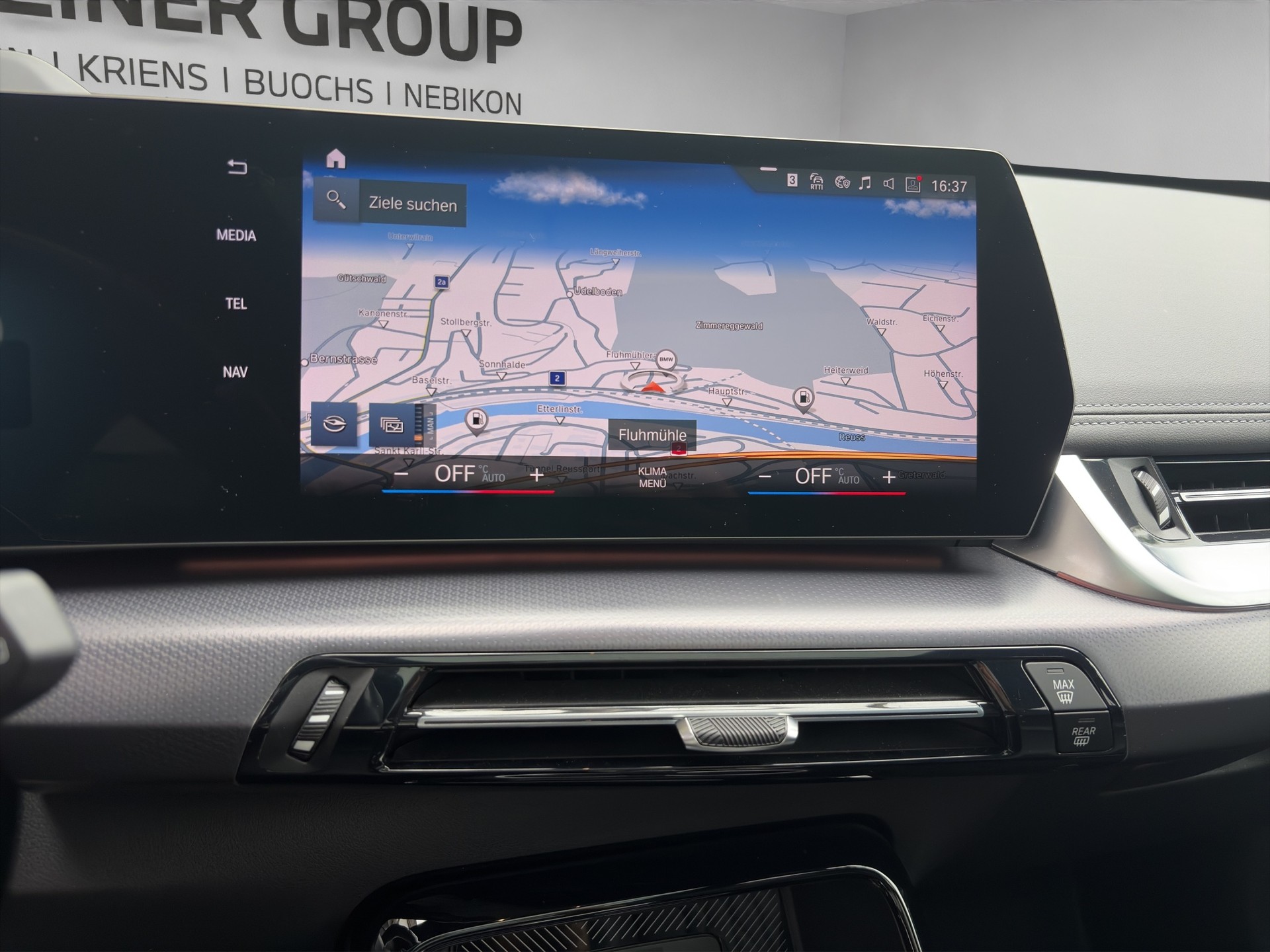BMW X1 xDrive 23i 48V M Sport-image-16