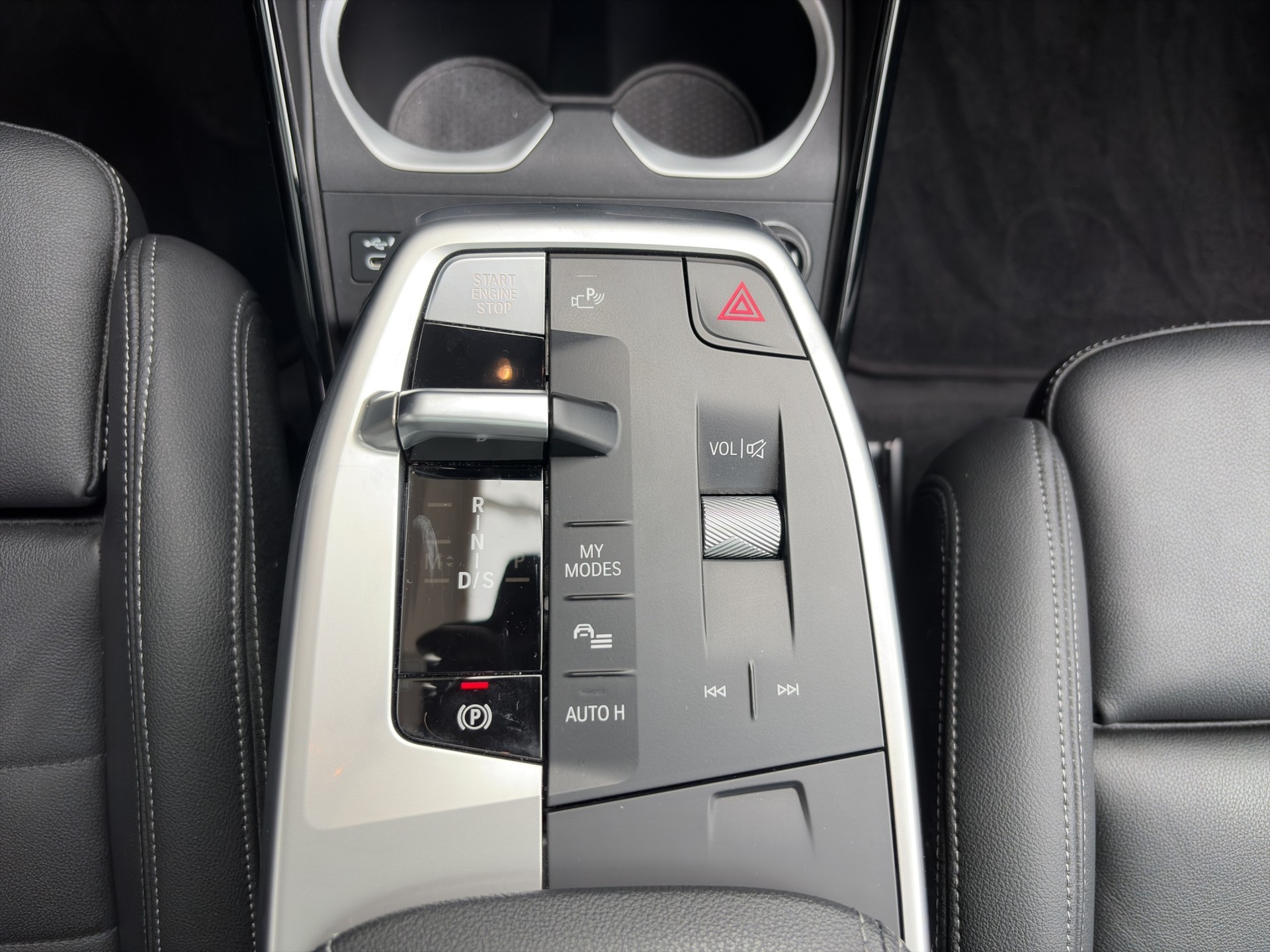 BMW X1 xDrive 23i 48V M Sport-image-15