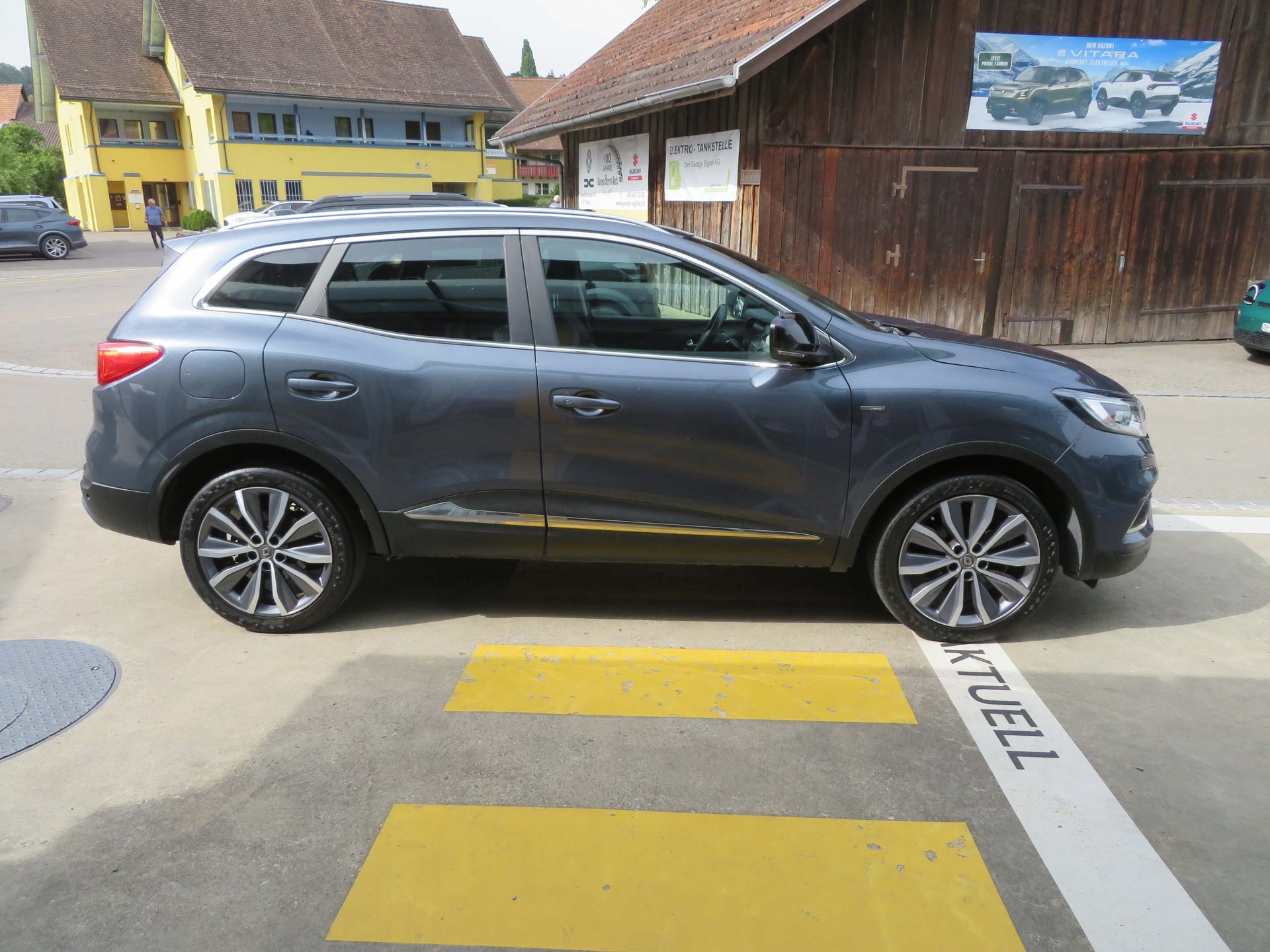 RENAULT Kadjar 1.3 TCe 160 Intens EDC-image-4