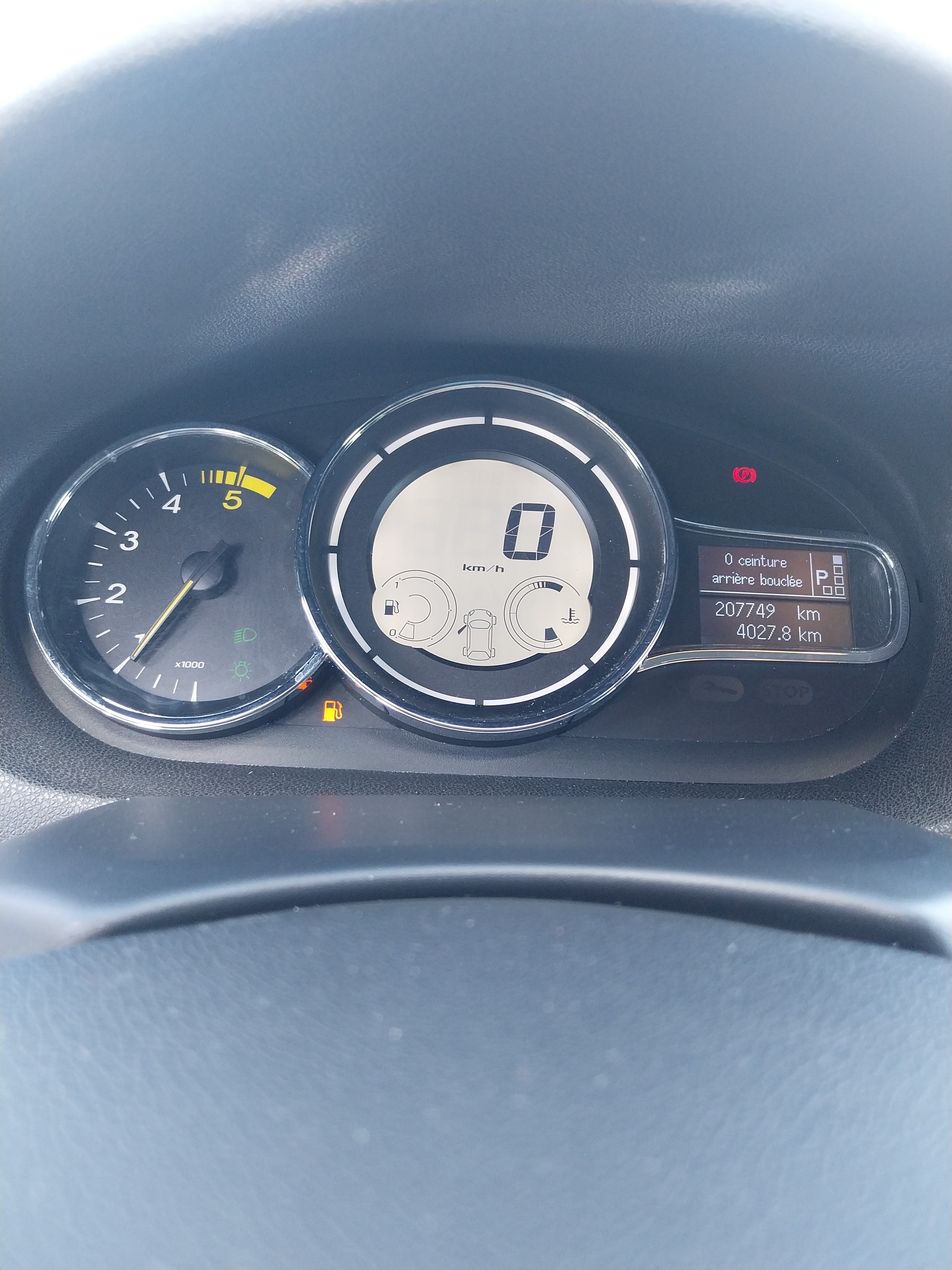 RENAULT Mégane Grandtour 1.5 dCi Expression EDC-image-15