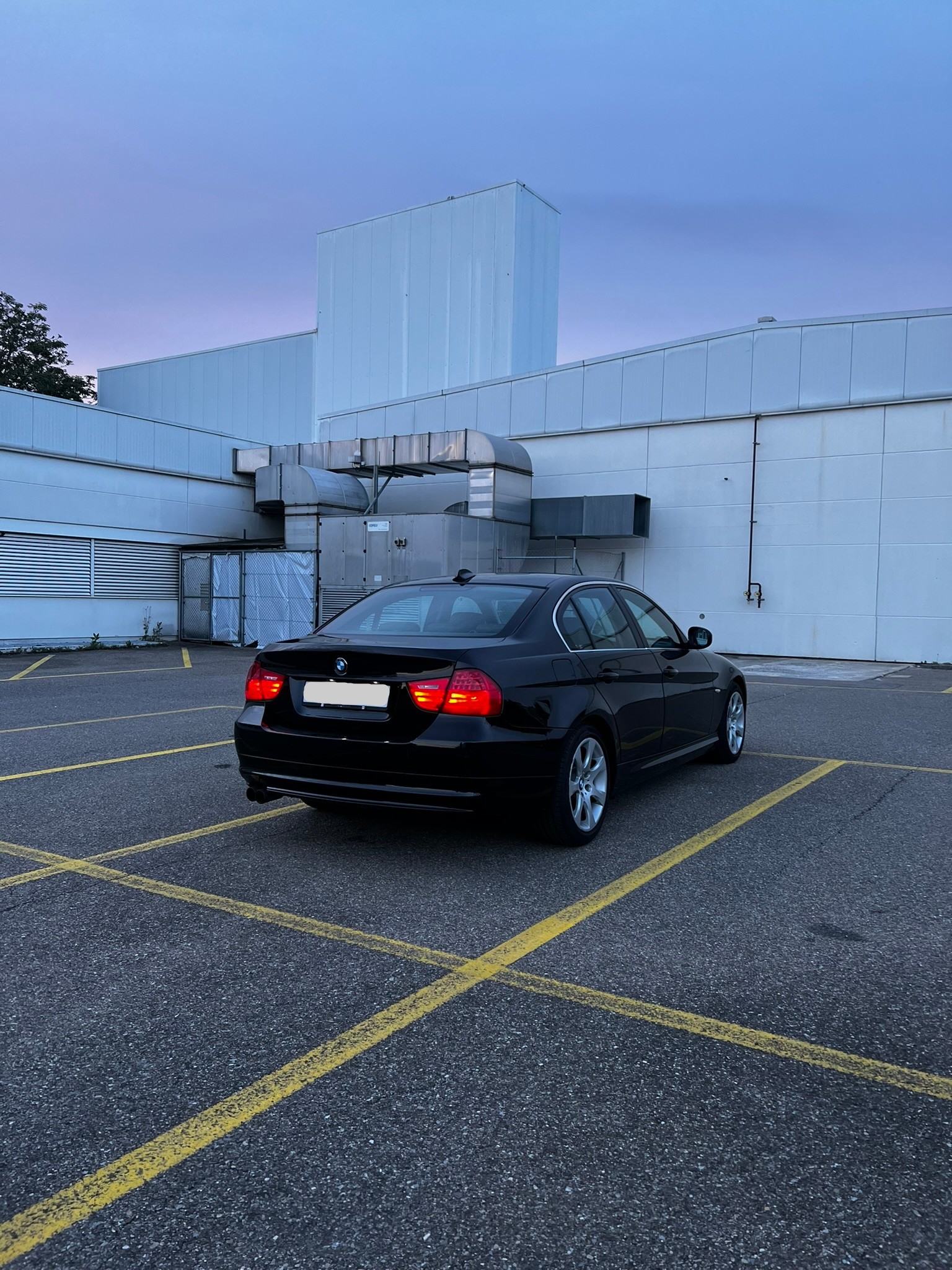 BMW 325i Steptronic-image-3