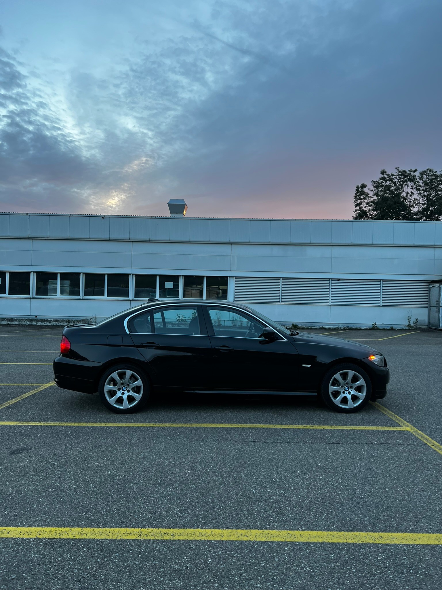 BMW 325i Steptronic-image-4