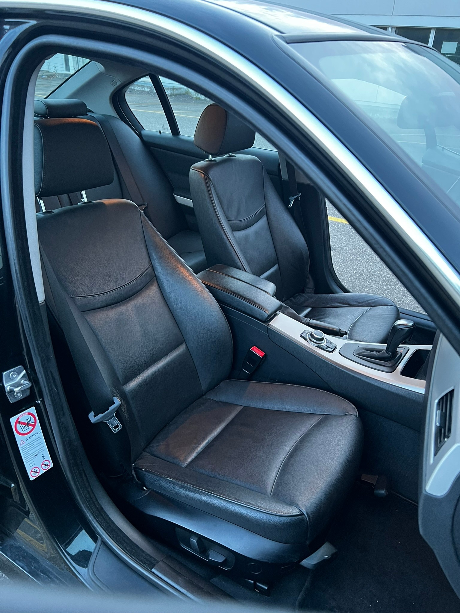 BMW 325i Steptronic-image-8