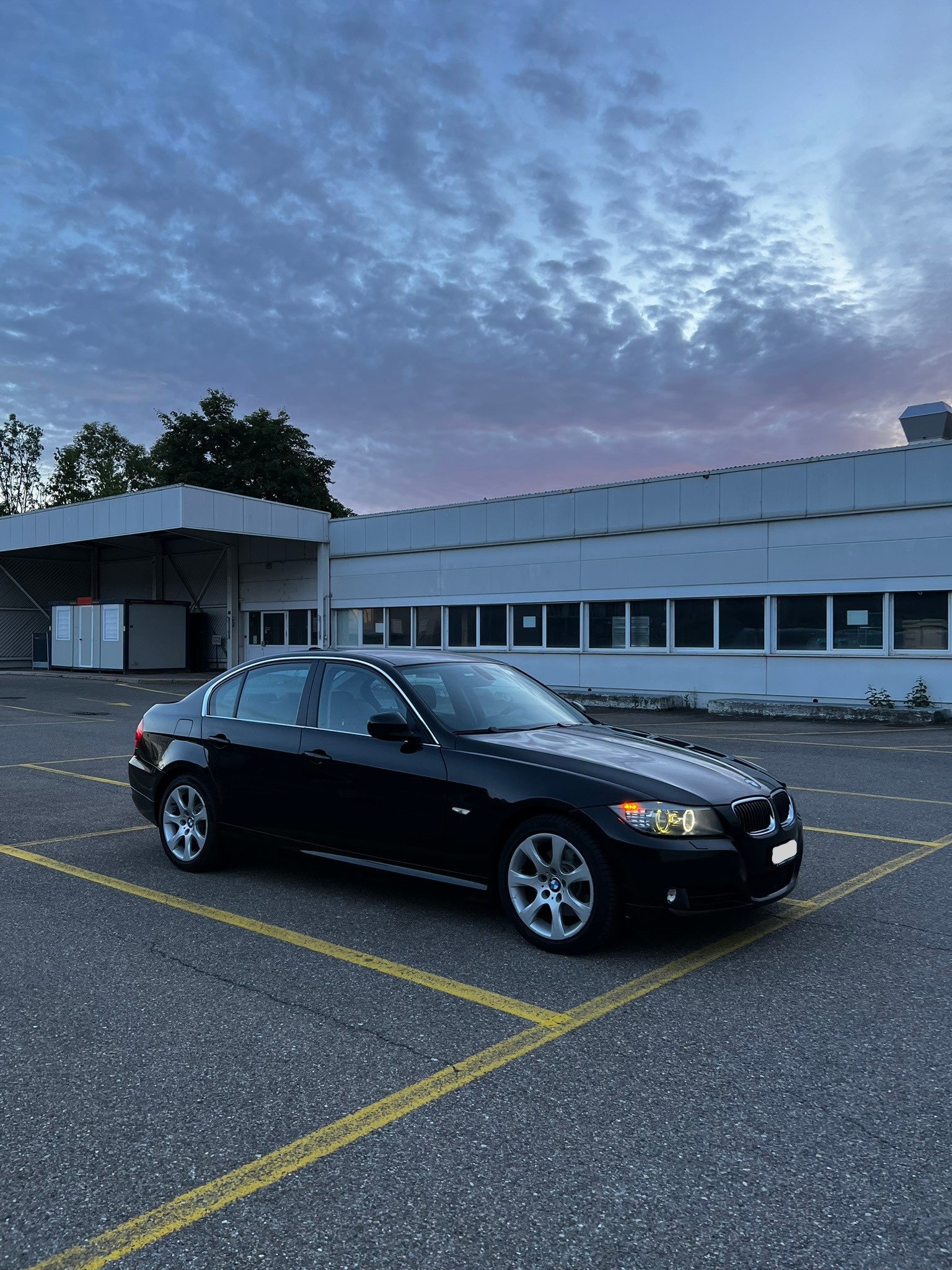 BMW 325i Steptronic-image-5