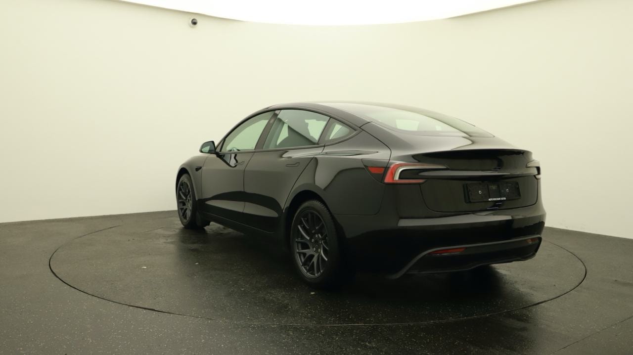 TESLA Model 3 Standart RWD-image-3