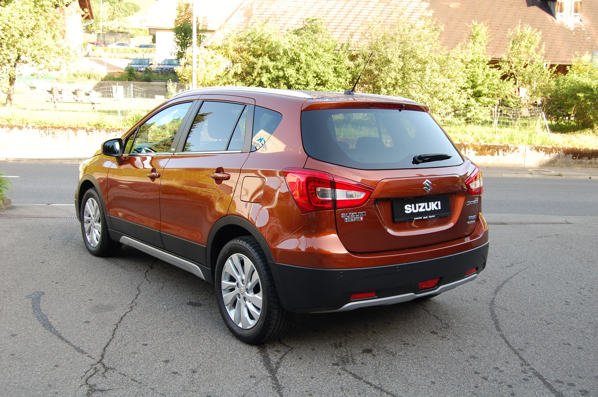 SUZUKI SX4 S-Cross 1.4 16V Generation Hybrid 4WD-image-4